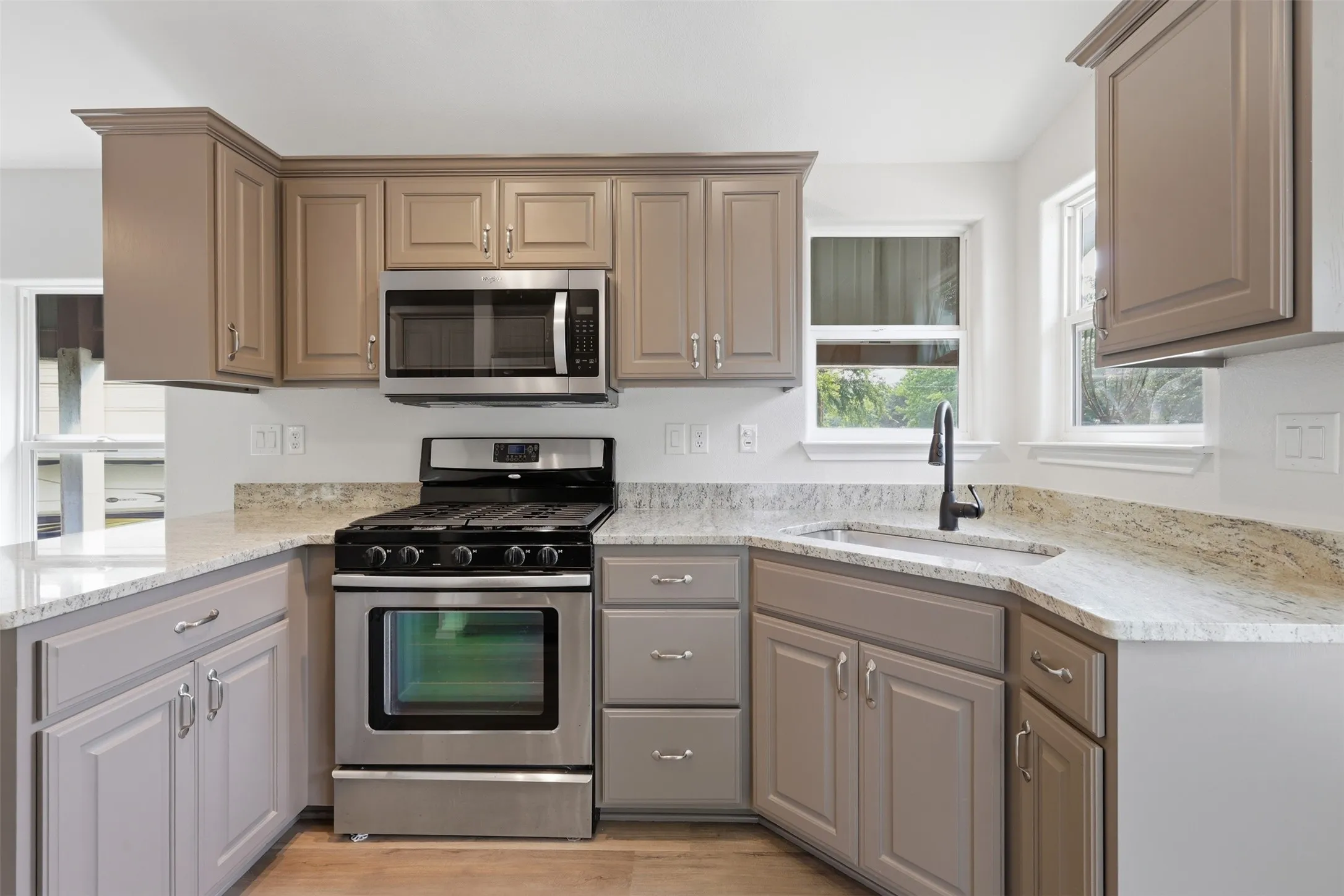Manufactured Home For Sale in Wood County , 6435 FM 17 375, Yantis, Texas 75497, 1 Bedroom, 1 Bathroom, Garage spaces, 1,065 Sqft, built in 0, Preowned, mls#21255766, Real Estate Agent in Yantis, Homes For Sale in Wood county, Homes For Sale in Yantis, Realtor in Yantis Texas, Real Estate Brokerage Independent Realty Texas, Luminita Cordes Realtor