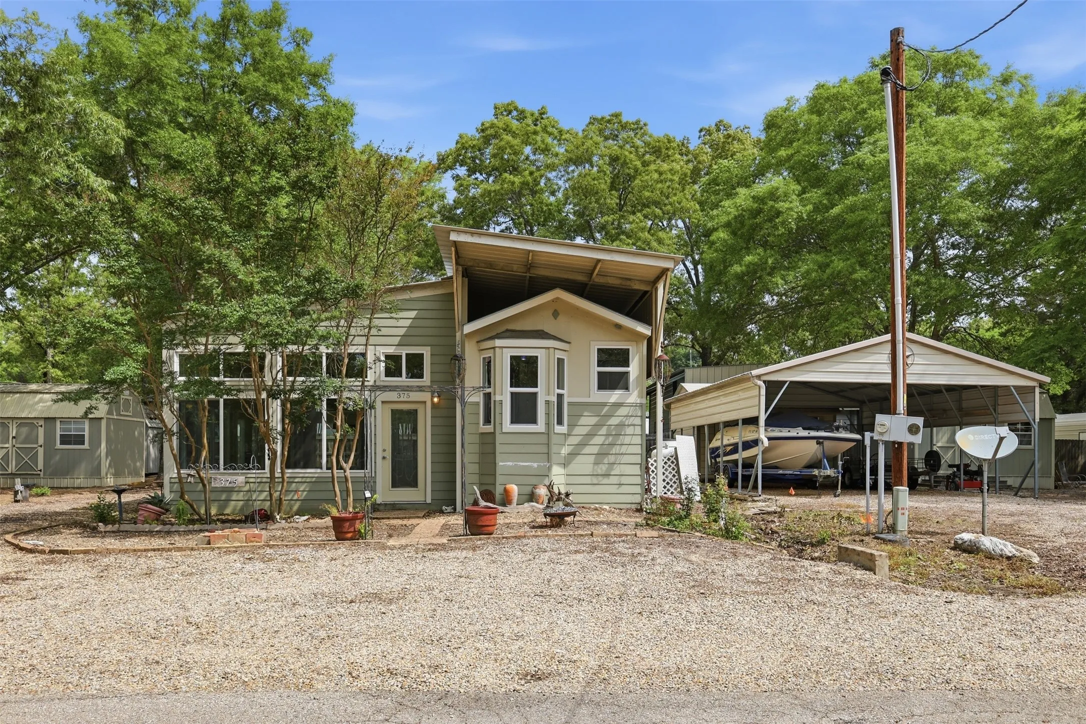 Manufactured Home For Sale in Wood County , 6435 FM 17 375, Yantis, Texas 75497, 1 Bedroom, 1 Bathroom, Garage spaces, 1,065 Sqft, built in 0, Preowned, mls#21255766, Real Estate Agent in Yantis, Homes For Sale in Wood county, Homes For Sale in Yantis, Realtor in Yantis Texas, Real Estate Brokerage Independent Realty Texas, Luminita Cordes Realtor