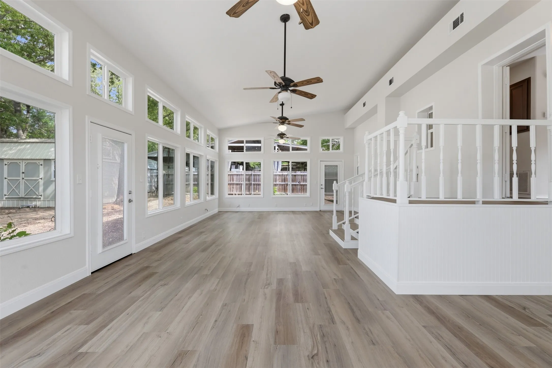 Manufactured Home For Sale in Wood County , 6435 FM 17 375, Yantis, Texas 75497, 1 Bedroom, 1 Bathroom, Garage spaces, 1,065 Sqft, built in 0, Preowned, mls#21255766, Real Estate Agent in Yantis, Homes For Sale in Wood county, Homes For Sale in Yantis, Realtor in Yantis Texas, Real Estate Brokerage Independent Realty Texas, Luminita Cordes Realtor