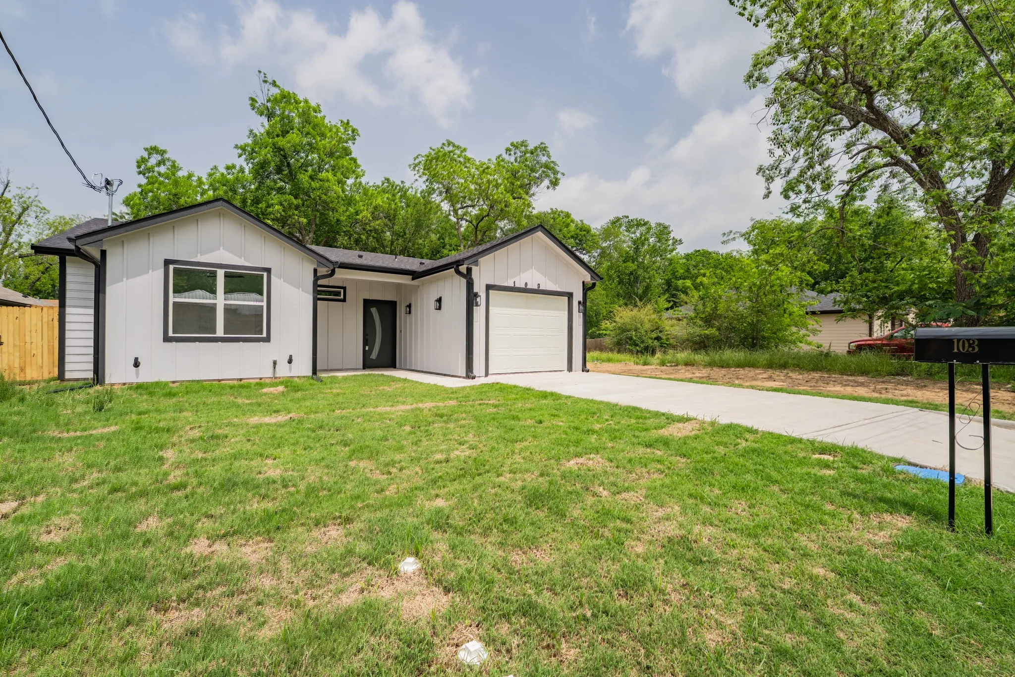 Single Family Residence For Sale in Hopkins County , 103 Ross Street W, Sulphur Springs, Texas 75482, 3 Bedroom, 2 Bathroom, 1 Garage spaces, 1,470 Sqft, built in 2026, New Construction - Complete, mls#21256090, Real Estate Agent in Sulphur Springs, Homes For Sale in Hopkins county, Homes For Sale in Sulphur Springs, Realtor in Sulphur Springs Texas, Real Estate Brokerage Independent Realty Texas, Luminita Cordes Realtor