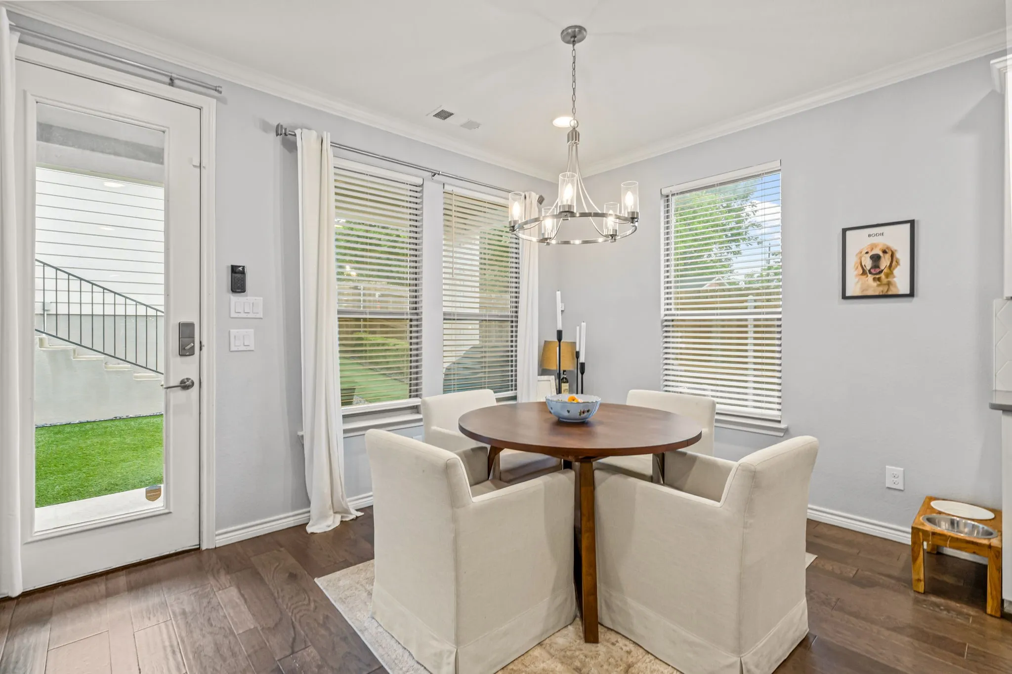 Townhouse For Sale in Tarrant County , 3711 Byers Avenue, Fort Worth, Texas 76107, 3 Bedroom, 4 Bathroom, 2 Garage spaces, 1,940 Sqft, built in 2019, Preowned, mls#21255504, Real Estate Agent in Fort Worth, Homes For Sale in Tarrant county, Homes For Sale in Fort Worth, Realtor in Fort Worth Texas, Real Estate Brokerage Independent Realty Texas, Luminita Cordes Realtor