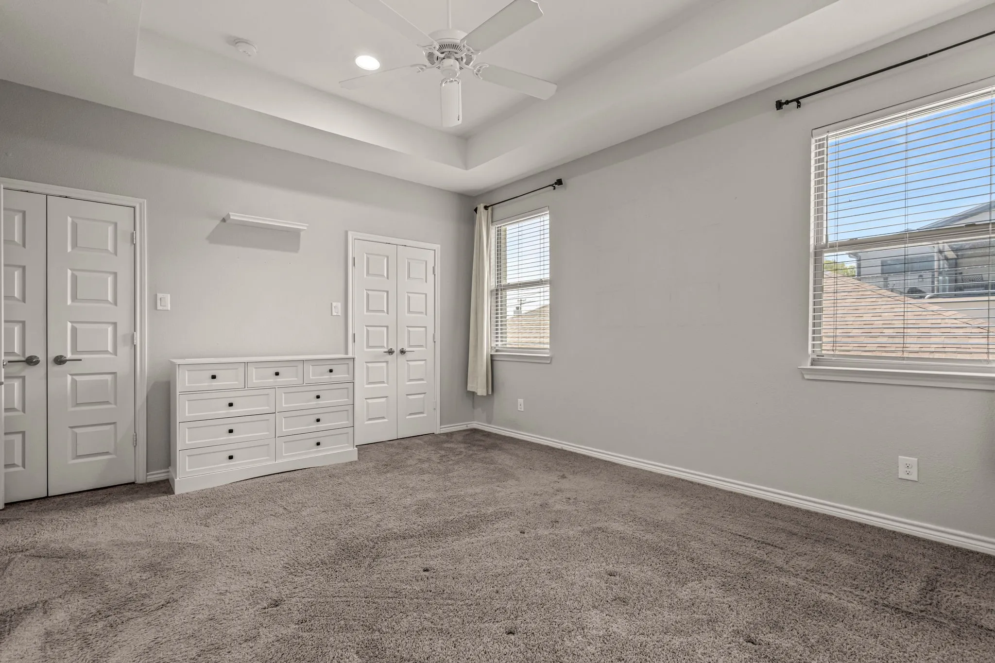 Townhouse For Sale in Tarrant County , 3711 Byers Avenue, Fort Worth, Texas 76107, 3 Bedroom, 4 Bathroom, 2 Garage spaces, 1,940 Sqft, built in 2019, Preowned, mls#21255504, Real Estate Agent in Fort Worth, Homes For Sale in Tarrant county, Homes For Sale in Fort Worth, Realtor in Fort Worth Texas, Real Estate Brokerage Independent Realty Texas, Luminita Cordes Realtor