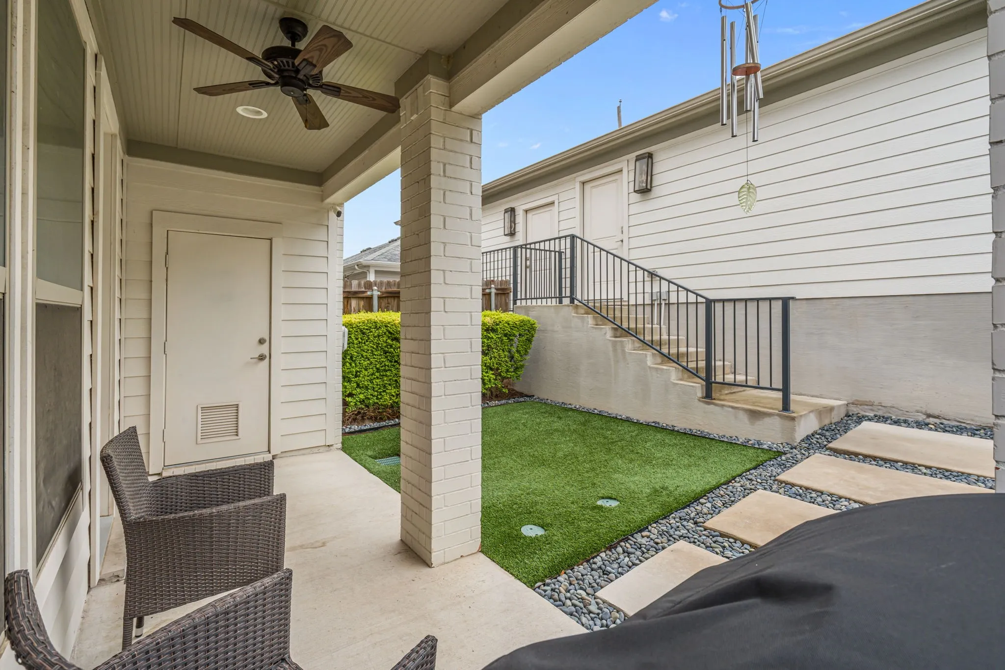 Townhouse For Sale in Tarrant County , 3711 Byers Avenue, Fort Worth, Texas 76107, 3 Bedroom, 4 Bathroom, 2 Garage spaces, 1,940 Sqft, built in 2019, Preowned, mls#21255504, Real Estate Agent in Fort Worth, Homes For Sale in Tarrant county, Homes For Sale in Fort Worth, Realtor in Fort Worth Texas, Real Estate Brokerage Independent Realty Texas, Luminita Cordes Realtor