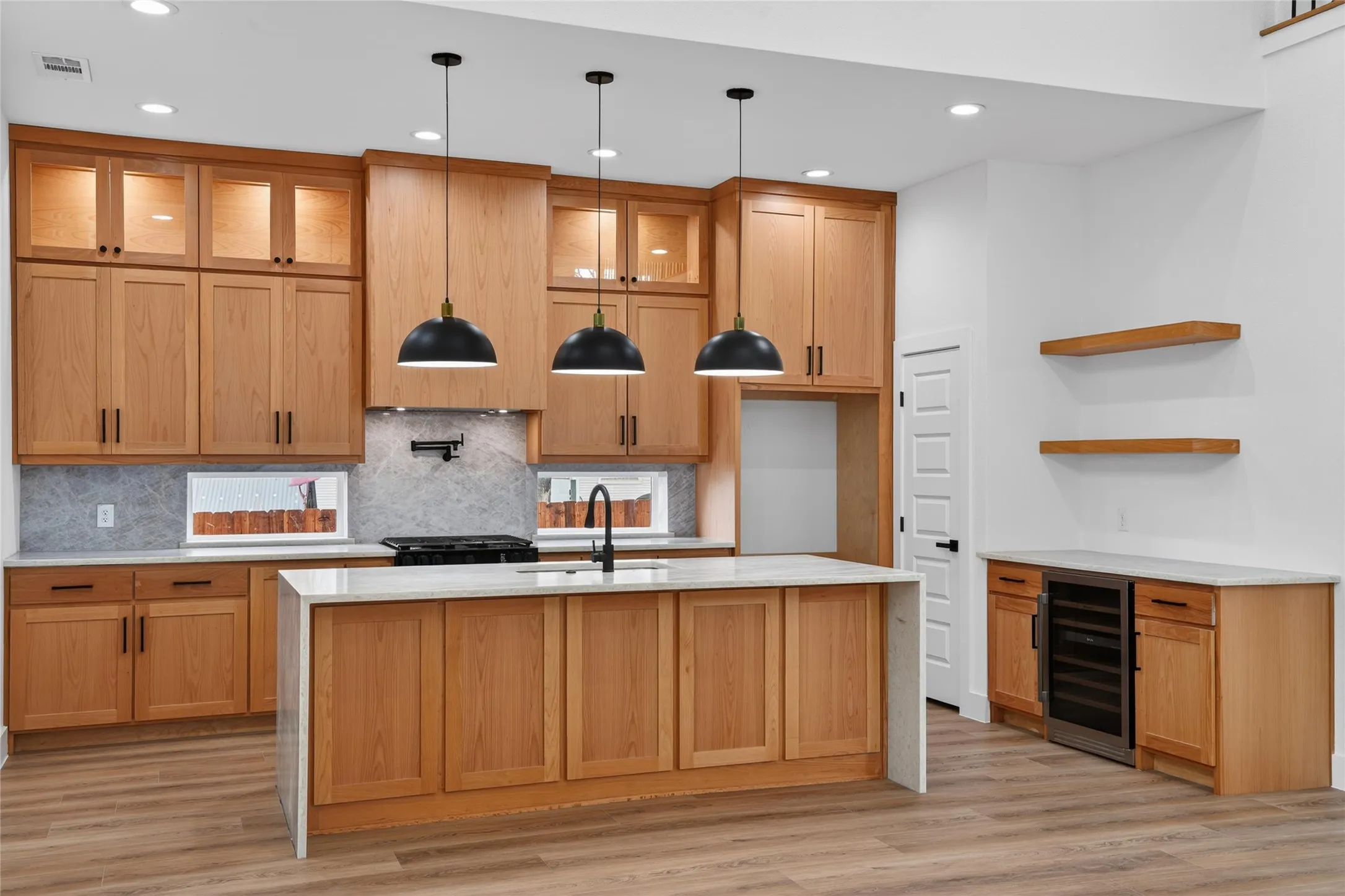 Single Family Residence For Sale in Dallas County , 2007 N Montclair Avenue, Dallas, Texas 75208, 4 Bedroom, 3 Bathroom, 2 Garage spaces, 2,604 Sqft, built in 2025, Price $679,900, mls#21257916, Real Estate Agent in Dallas, Homes For Sale in Dallas county, Homes For Sale in Dallas, Realtor in Dallas Texas, Real Estate Brokerage Independent Realty Texas, Luminita Cordes Realtor