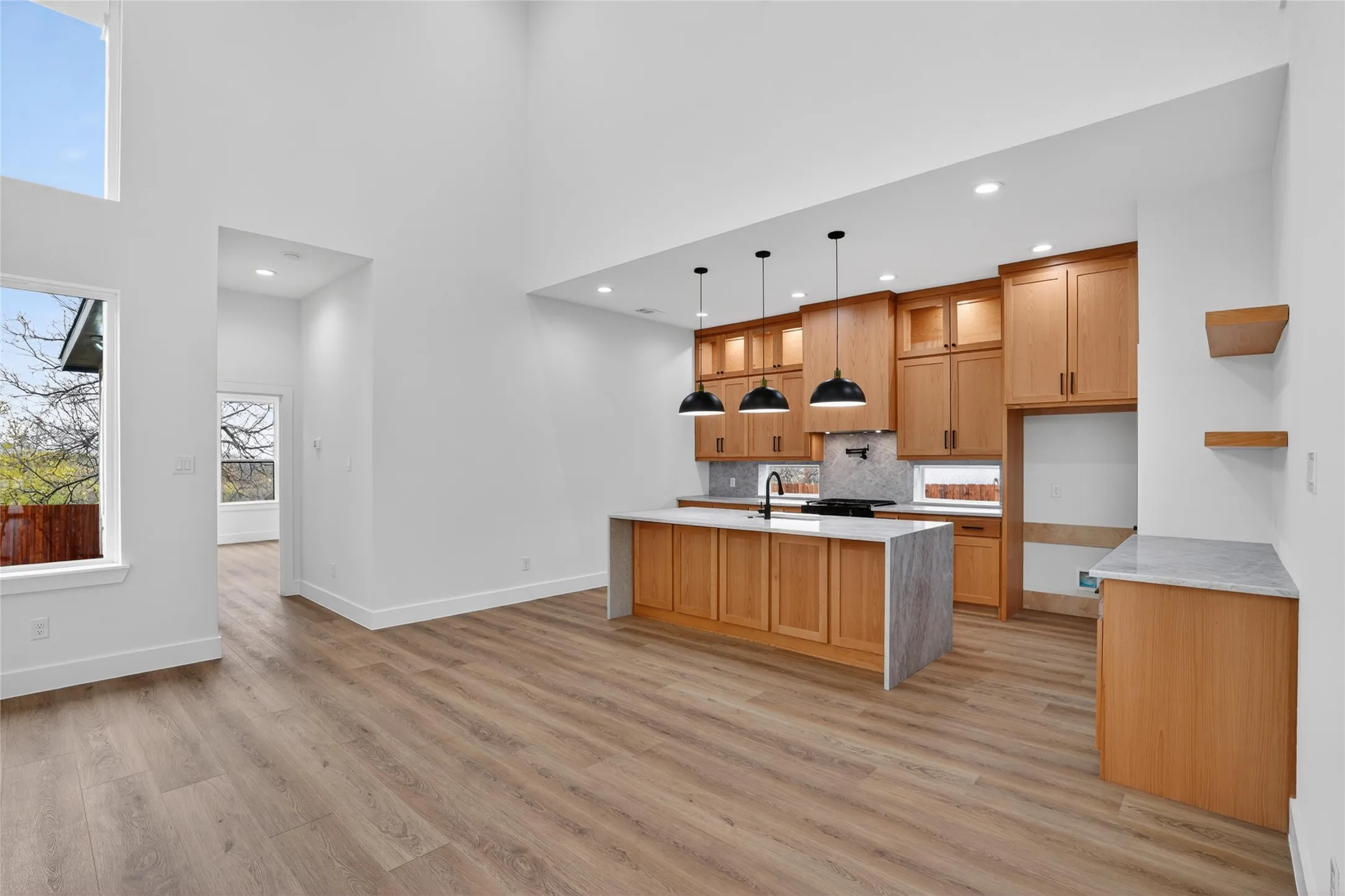 Single Family Residence For Sale in Dallas County , 2007 N Montclair Avenue, Dallas, Texas 75208, 4 Bedroom, 3 Bathroom, 2 Garage spaces, 2,604 Sqft, built in 2025, Price $679,900, mls#21257916, Real Estate Agent in Dallas, Homes For Sale in Dallas county, Homes For Sale in Dallas, Realtor in Dallas Texas, Real Estate Brokerage Independent Realty Texas, Luminita Cordes Realtor