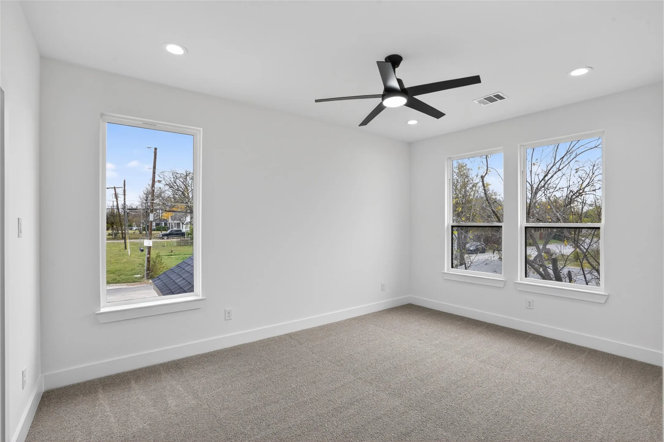 Single Family Residence For Sale in Dallas County , 2007 N Montclair Avenue, Dallas, Texas 75208, 4 Bedroom, 3 Bathroom, 2 Garage spaces, 2,604 Sqft, built in 2025, Price $679,900, mls#21257916, Real Estate Agent in Dallas, Homes For Sale in Dallas county, Homes For Sale in Dallas, Realtor in Dallas Texas, Real Estate Brokerage Independent Realty Texas, Luminita Cordes Realtor