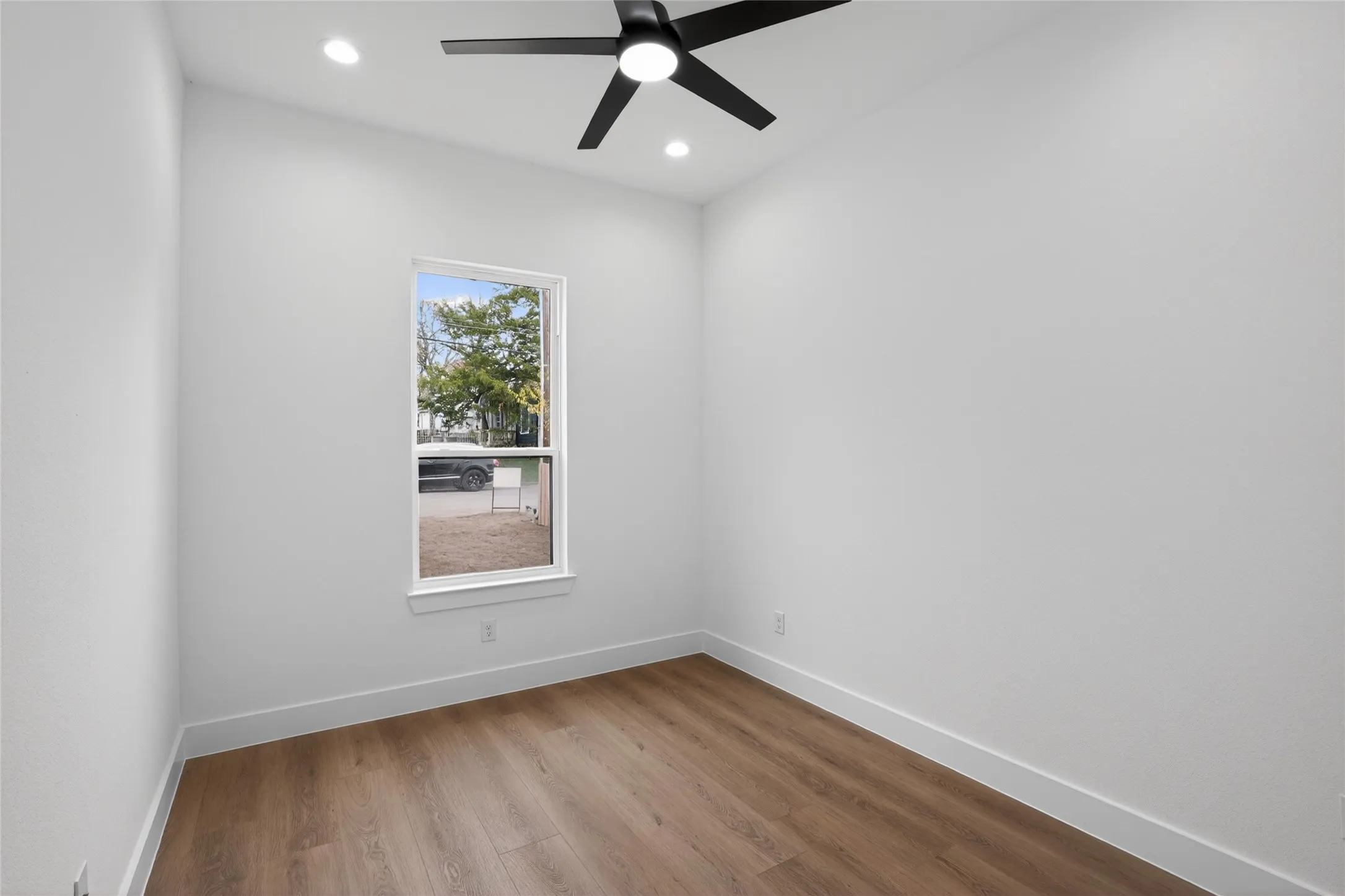 Single Family Residence For Sale in Dallas County , 2007 N Montclair Avenue, Dallas, Texas 75208, 4 Bedroom, 3 Bathroom, 2 Garage spaces, 2,604 Sqft, built in 2025, Price $679,900, mls#21257916, Real Estate Agent in Dallas, Homes For Sale in Dallas county, Homes For Sale in Dallas, Realtor in Dallas Texas, Real Estate Brokerage Independent Realty Texas, Luminita Cordes Realtor