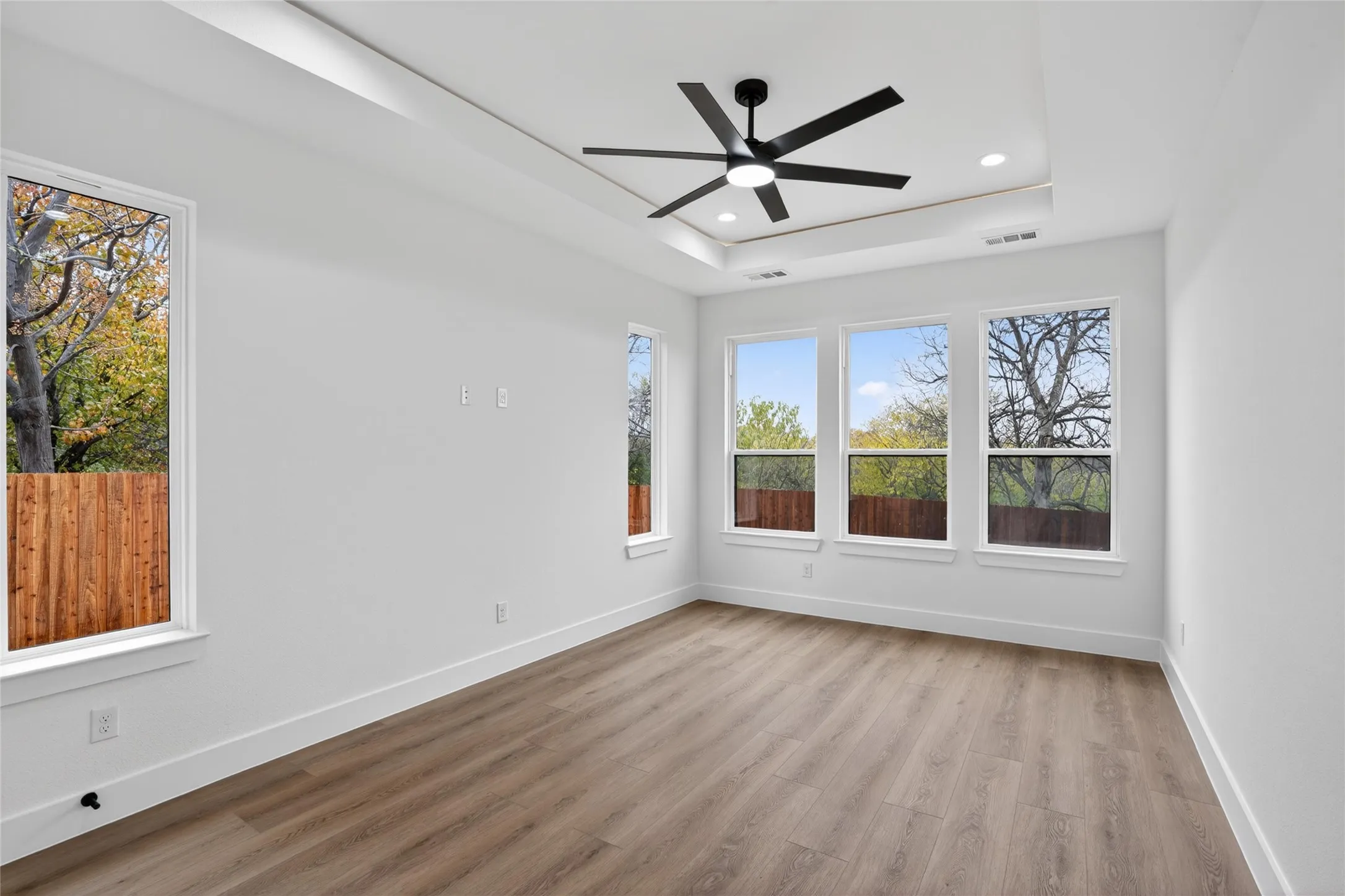 Single Family Residence For Sale in Dallas County , 2007 N Montclair Avenue, Dallas, Texas 75208, 4 Bedroom, 3 Bathroom, 2 Garage spaces, 2,604 Sqft, built in 2025, Price $679,900, mls#21257916, Real Estate Agent in Dallas, Homes For Sale in Dallas county, Homes For Sale in Dallas, Realtor in Dallas Texas, Real Estate Brokerage Independent Realty Texas, Luminita Cordes Realtor
