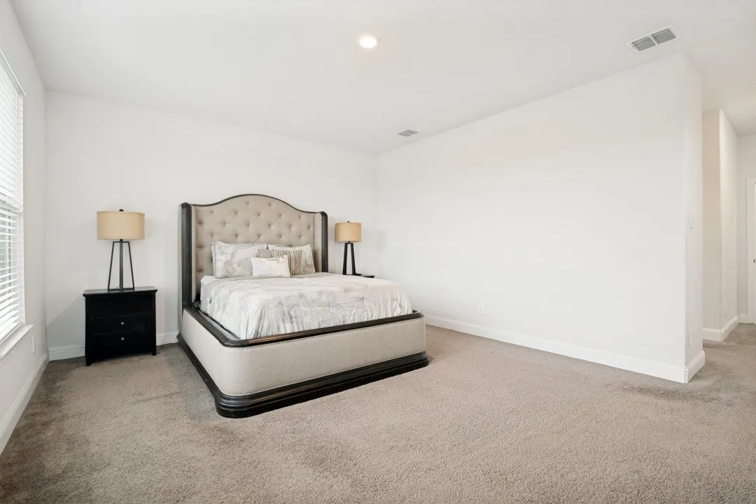 Single Family Residence For Sale in Kaufman County , 852 Vineyard Way, Forney, Texas 75126, 4 Bedroom, 3 Bathroom, 3 Garage spaces, 2,967 Sqft, built in 2022, Preowned, mls#21257937, Real Estate Agent in Forney, Homes For Sale in Kaufman county, Homes For Sale in Forney, Realtor in Forney Texas, Real Estate Brokerage Independent Realty Texas, Luminita Cordes Realtor