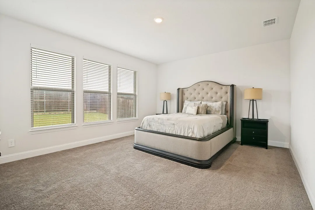 Single Family Residence For Sale in Kaufman County , 852 Vineyard Way, Forney, Texas 75126, 4 Bedroom, 3 Bathroom, 3 Garage spaces, 2,967 Sqft, built in 2022, Preowned, mls#21257937, Real Estate Agent in Forney, Homes For Sale in Kaufman county, Homes For Sale in Forney, Realtor in Forney Texas, Real Estate Brokerage Independent Realty Texas, Luminita Cordes Realtor