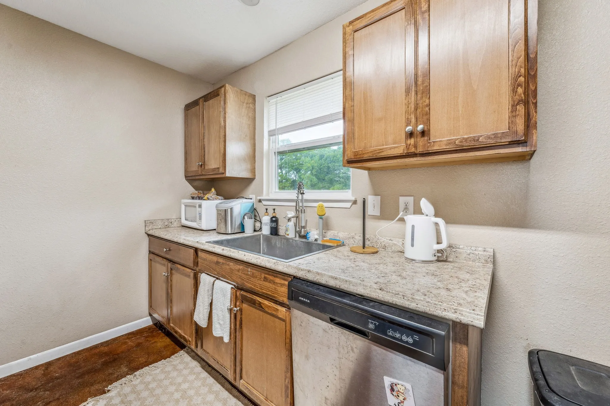For Sale in Erath County , 1450 (A) Lincoln Drive, Stephenville, Texas 76401, 8 Bedroom, 4 Bathroom, Garage spaces, 0 Sqft, built in 1987, Preowned, mls#21253393, Real Estate Agent in Stephenville, Homes For Sale in Erath county, Homes For Sale in Stephenville, Realtor in Stephenville Texas, Real Estate Brokerage Independent Realty Texas, Luminita Cordes Realtor