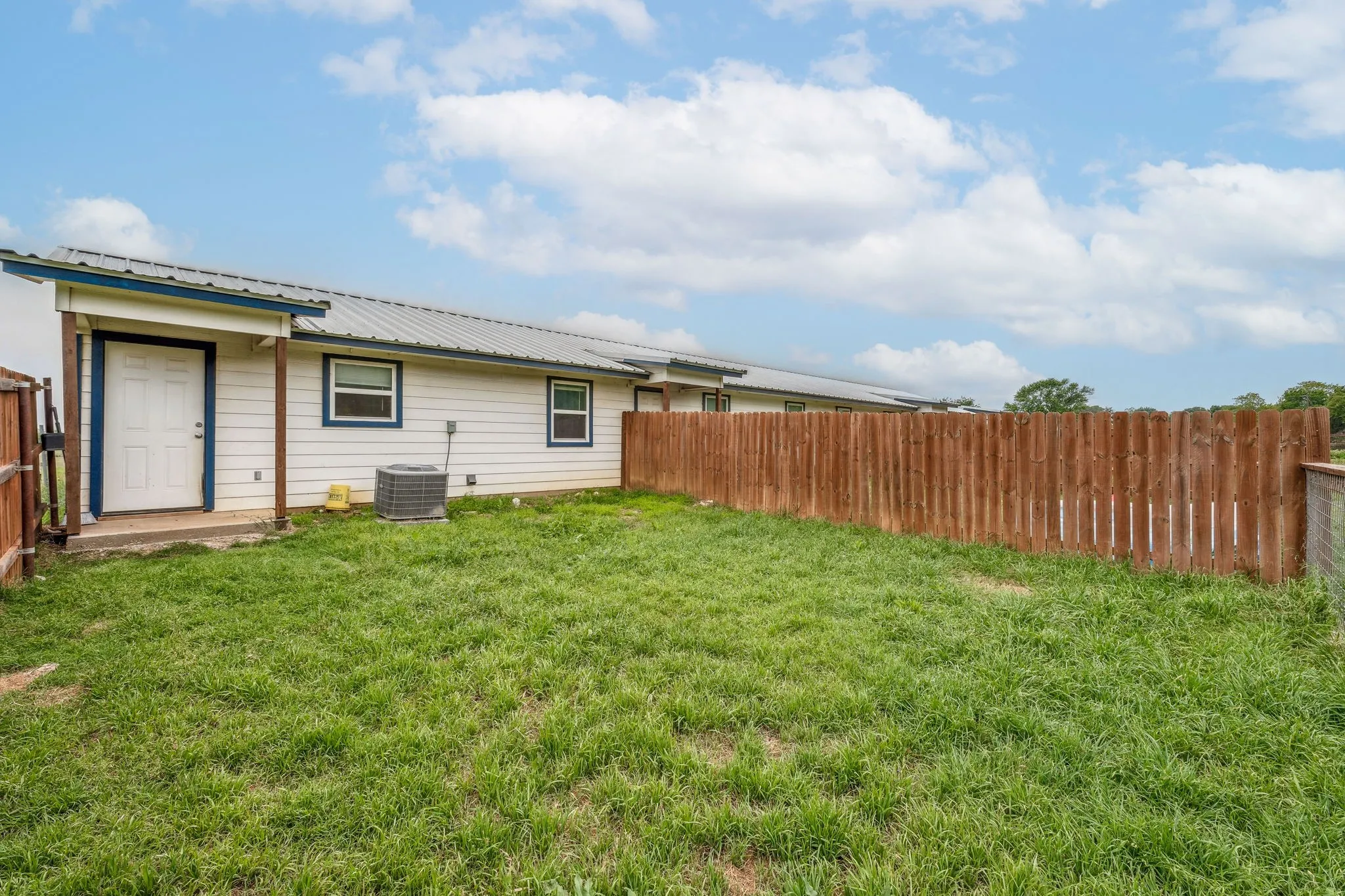 For Sale in Erath County , 1450 (A) Lincoln Drive, Stephenville, Texas 76401, 8 Bedroom, 4 Bathroom, Garage spaces, 0 Sqft, built in 1987, Preowned, mls#21253393, Real Estate Agent in Stephenville, Homes For Sale in Erath county, Homes For Sale in Stephenville, Realtor in Stephenville Texas, Real Estate Brokerage Independent Realty Texas, Luminita Cordes Realtor