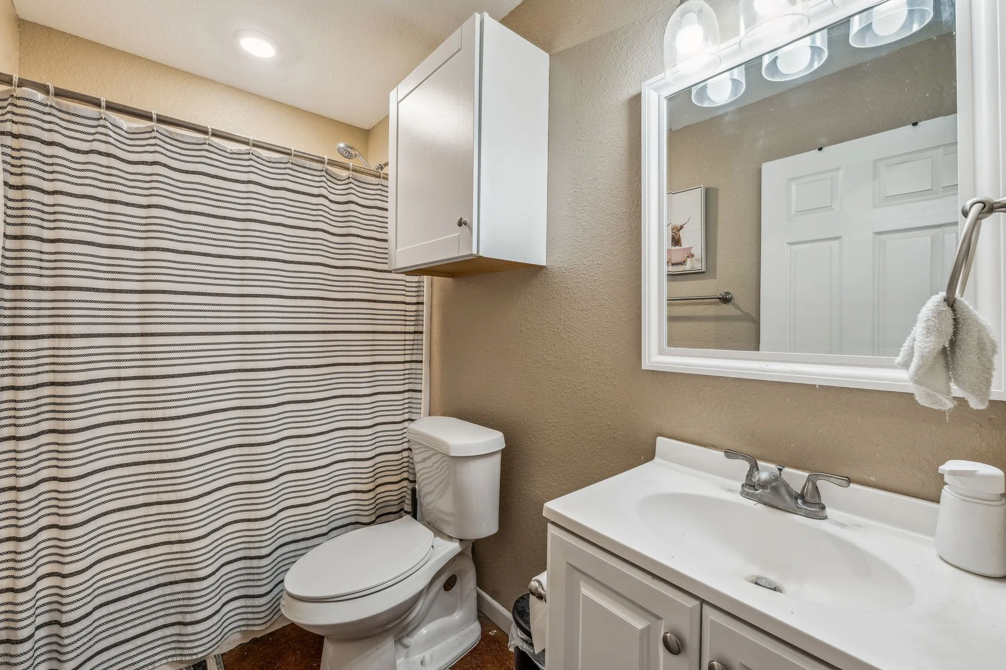For Sale in Erath County , 1450 (A) Lincoln Drive, Stephenville, Texas 76401, 8 Bedroom, 4 Bathroom, Garage spaces, 0 Sqft, built in 1987, Preowned, mls#21253393, Real Estate Agent in Stephenville, Homes For Sale in Erath county, Homes For Sale in Stephenville, Realtor in Stephenville Texas, Real Estate Brokerage Independent Realty Texas, Luminita Cordes Realtor