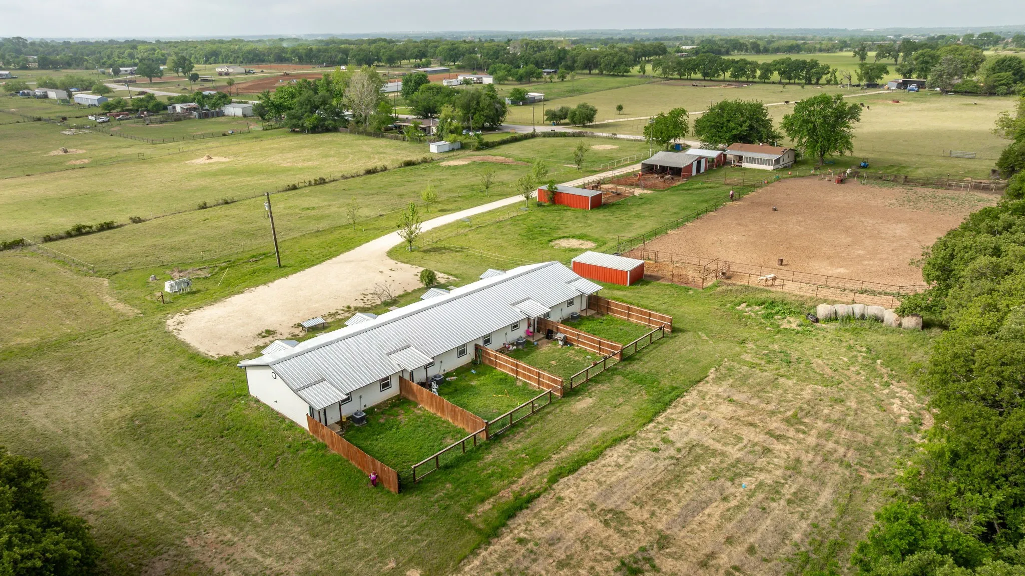 For Sale in Erath County , 1450 (A) Lincoln Drive, Stephenville, Texas 76401, 8 Bedroom, 4 Bathroom, Garage spaces, 0 Sqft, built in 1987, Preowned, mls#21253393, Real Estate Agent in Stephenville, Homes For Sale in Erath county, Homes For Sale in Stephenville, Realtor in Stephenville Texas, Real Estate Brokerage Independent Realty Texas, Luminita Cordes Realtor