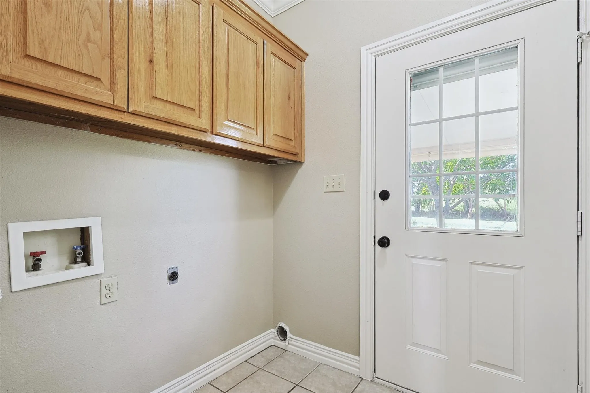 Single Family Residence For Sale in Denton County , 3289 Mitchell Road, Krum, Texas 76249, 3 Bedrooms, 2 Bathrooms, Garage spaces, 1,829 Sqft, built in 2001, Preowned, Price $799,000, mls#21257924, Real Estate Agent in Krum, Homes For Sale in Denton county, Homes For Sale in Krum, Realtor in Krum Texas, Real Estate Brokerage Independent Realty Texas, Luminita Cordes Realtor