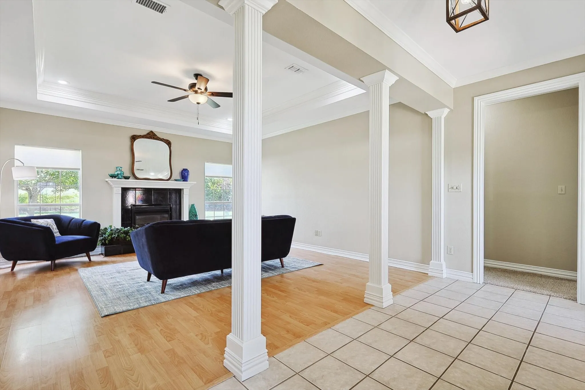 Single Family Residence For Sale in Denton County , 3289 Mitchell Road, Krum, Texas 76249, 3 Bedrooms, 2 Bathrooms, Garage spaces, 1,829 Sqft, built in 2001, Preowned, Price $799,000, mls#21257924, Real Estate Agent in Krum, Homes For Sale in Denton county, Homes For Sale in Krum, Realtor in Krum Texas, Real Estate Brokerage Independent Realty Texas, Luminita Cordes Realtor