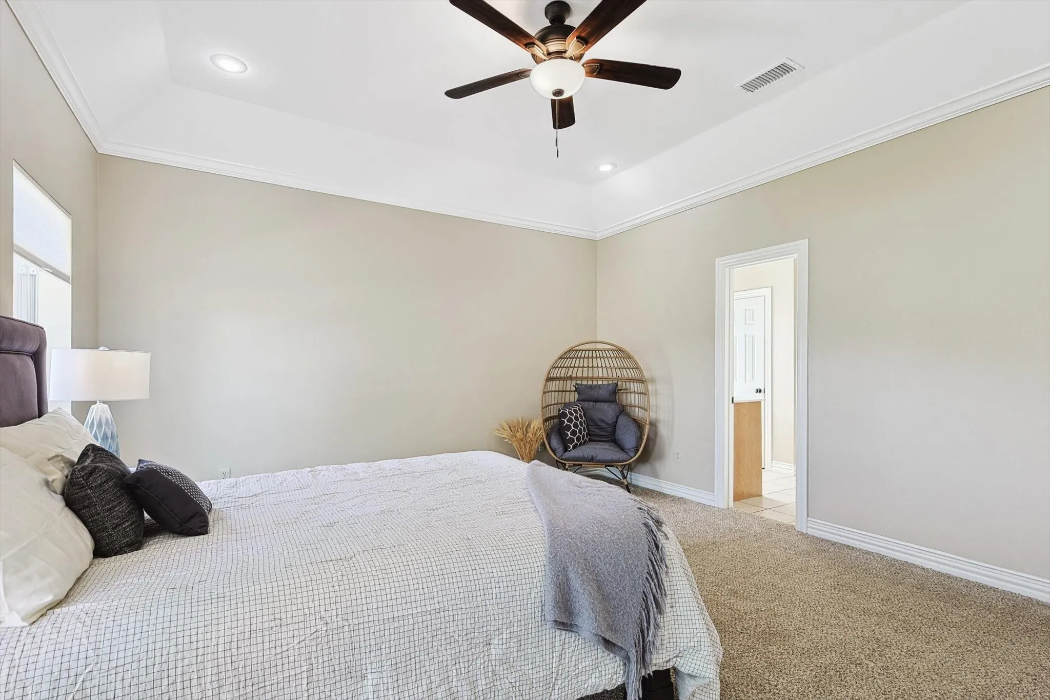 Single Family Residence For Sale in Denton County , 3289 Mitchell Road, Krum, Texas 76249, 3 Bedrooms, 2 Bathrooms, Garage spaces, 1,829 Sqft, built in 2001, Preowned, Price $799,000, mls#21257924, Real Estate Agent in Krum, Homes For Sale in Denton county, Homes For Sale in Krum, Realtor in Krum Texas, Real Estate Brokerage Independent Realty Texas, Luminita Cordes Realtor