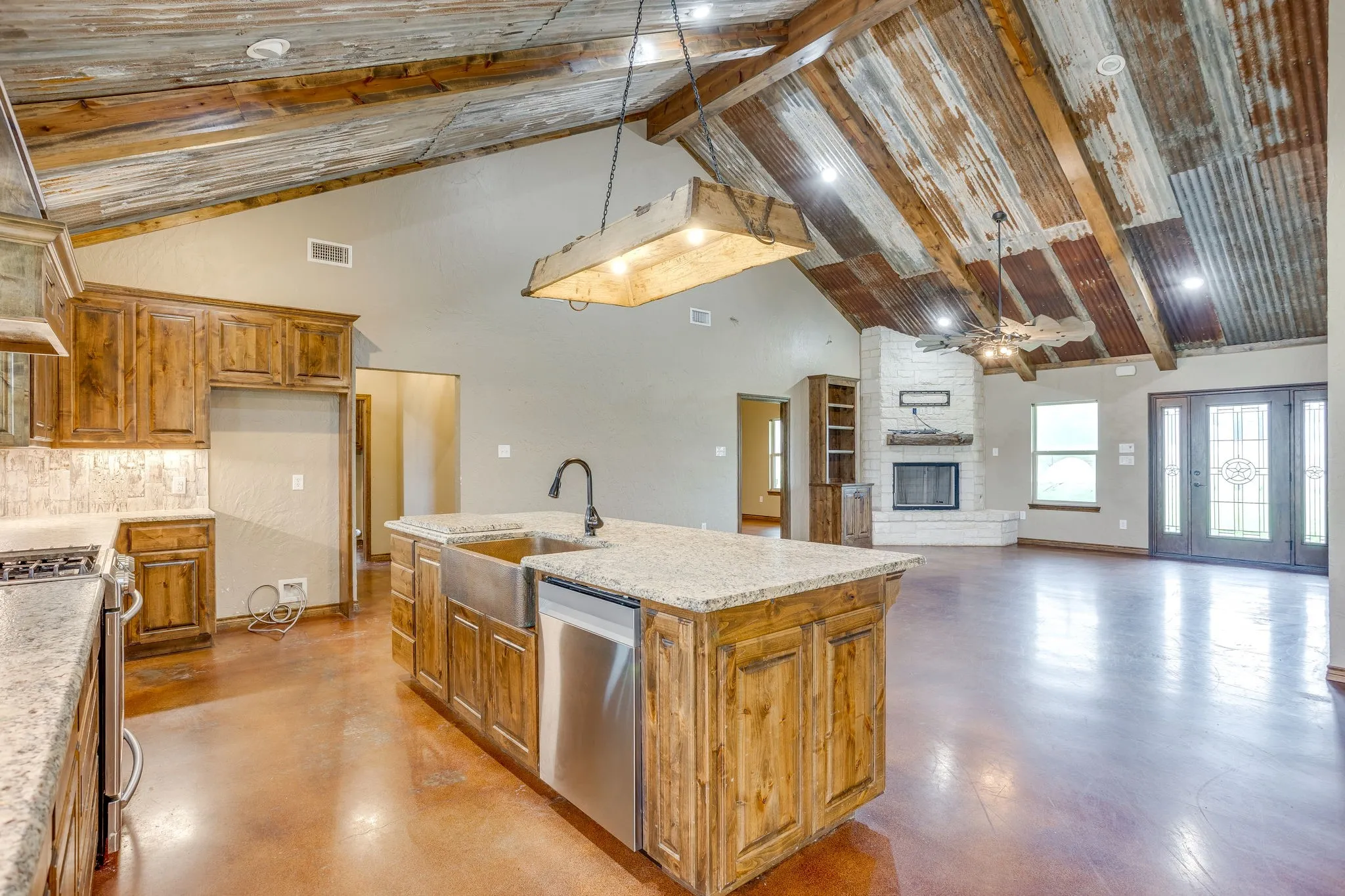 Farm For Sale in Hill County , 184 Hcr 1439, Covington, Texas 76636, 4 Bedroom, 3 Bathroom, Garage spaces, 2,318 Sqft, built in 2018, Preowned, mls#21257273, Real Estate Agent in Covington, Homes For Sale in Hill county, Homes For Sale in Covington, Realtor in Covington Texas, Real Estate Brokerage Independent Realty Texas, Luminita Cordes Realtor