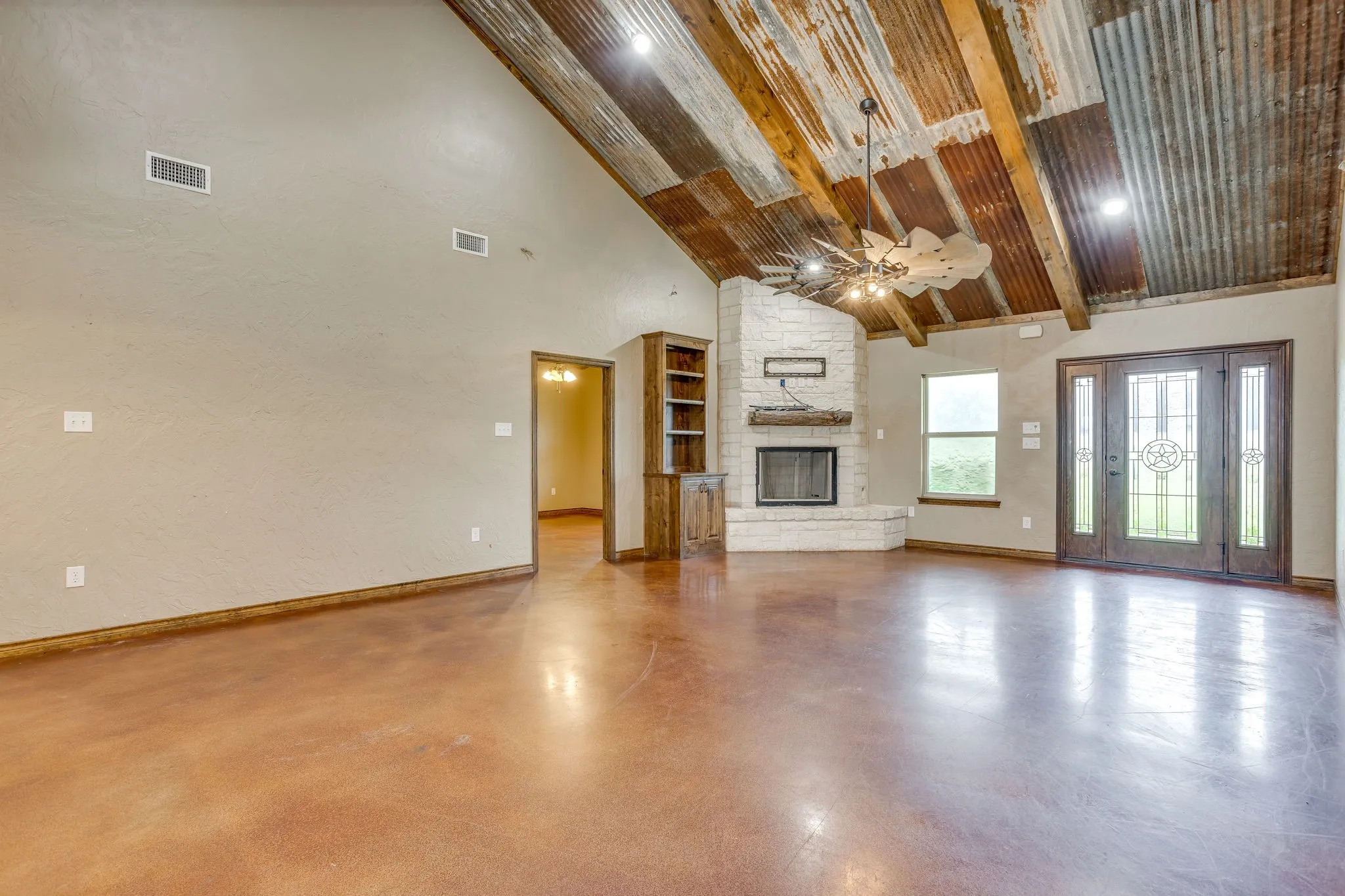 Farm For Sale in Hill County , 184 Hcr 1439, Covington, Texas 76636, 4 Bedroom, 3 Bathroom, Garage spaces, 2,318 Sqft, built in 2018, Preowned, mls#21257273, Real Estate Agent in Covington, Homes For Sale in Hill county, Homes For Sale in Covington, Realtor in Covington Texas, Real Estate Brokerage Independent Realty Texas, Luminita Cordes Realtor