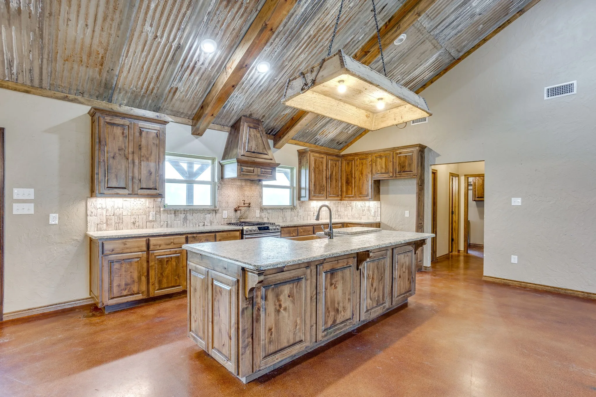 Farm For Sale in Hill County , 184 Hcr 1439, Covington, Texas 76636, 4 Bedroom, 3 Bathroom, Garage spaces, 2,318 Sqft, built in 2018, Preowned, mls#21257273, Real Estate Agent in Covington, Homes For Sale in Hill county, Homes For Sale in Covington, Realtor in Covington Texas, Real Estate Brokerage Independent Realty Texas, Luminita Cordes Realtor