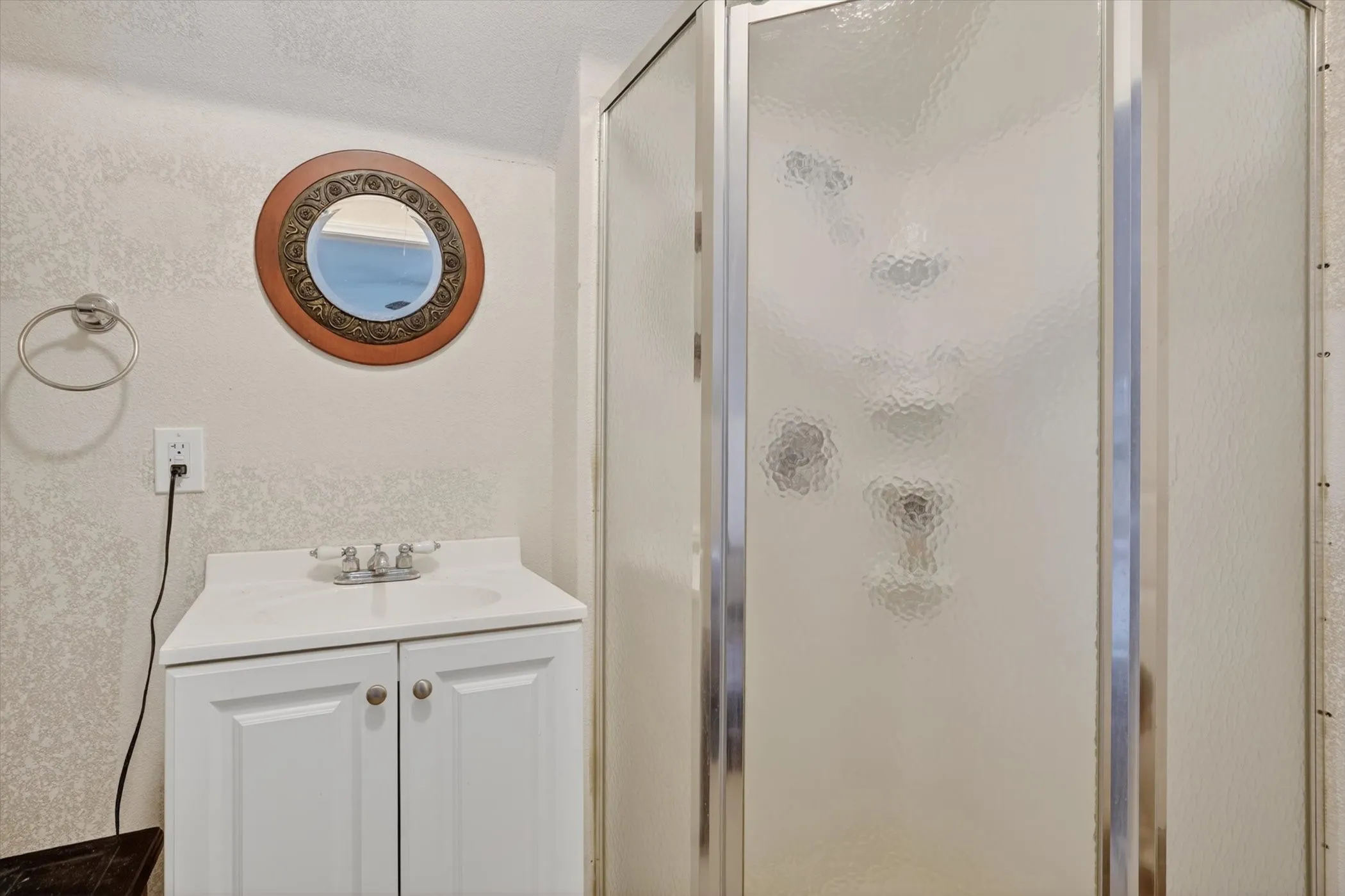 Bonus room bathroom