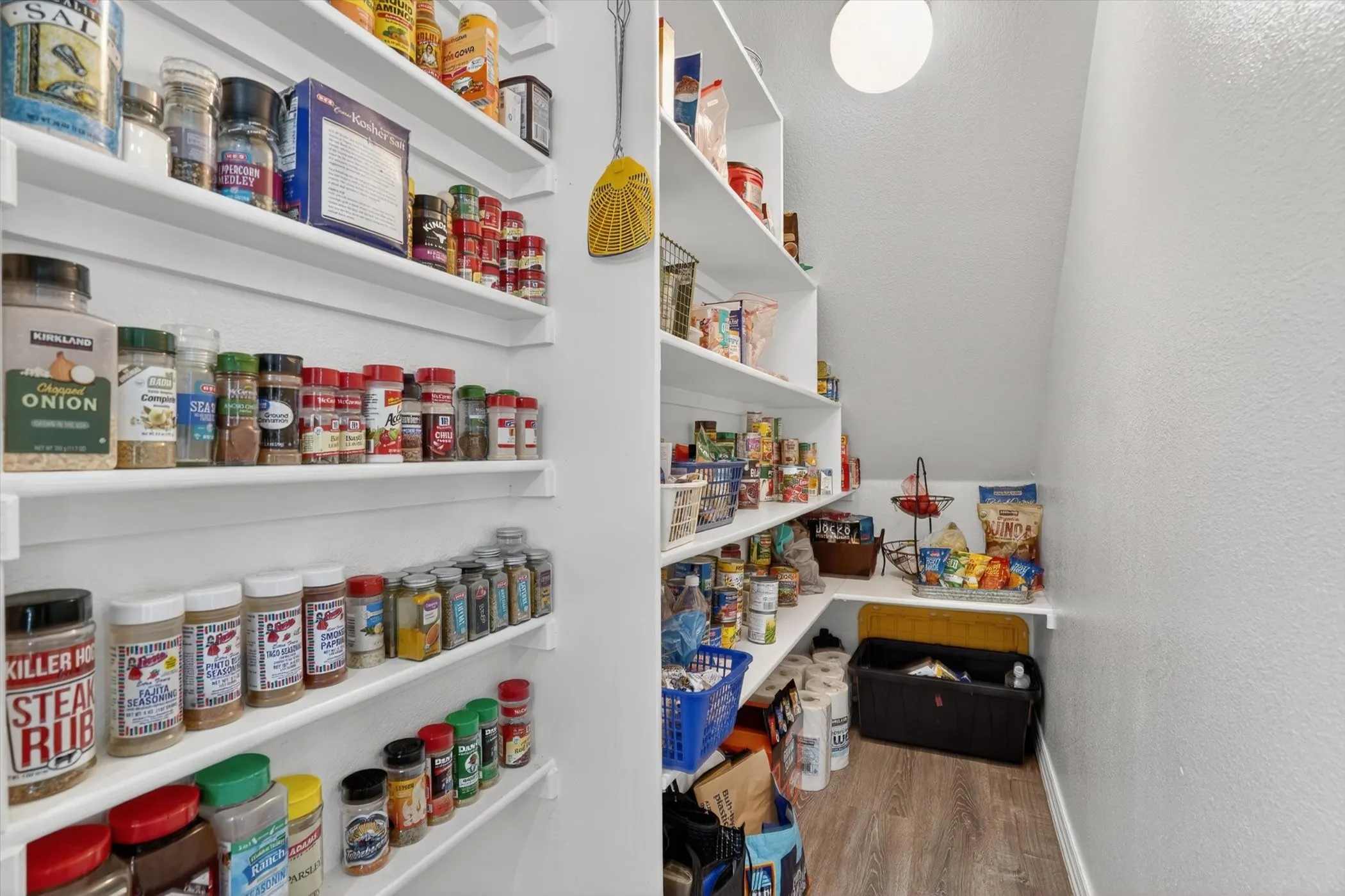 Single Family Residence For Sale in Parker County , 309 Verde Road, Willow Park, Texas 76087, 4 Bedroom, 3 Bathroom, 3 Garage spaces, 2,833 Sqft, built in 1998, Preowned, Price $635,000, mls#21256944, Real Estate Agent in Willow Park, Homes For Sale in Parker county, Homes For Sale in Willow Park, Realtor in Willow Park Texas, Real Estate Brokerage Independent Realty Texas, Luminita Cordes Realtor