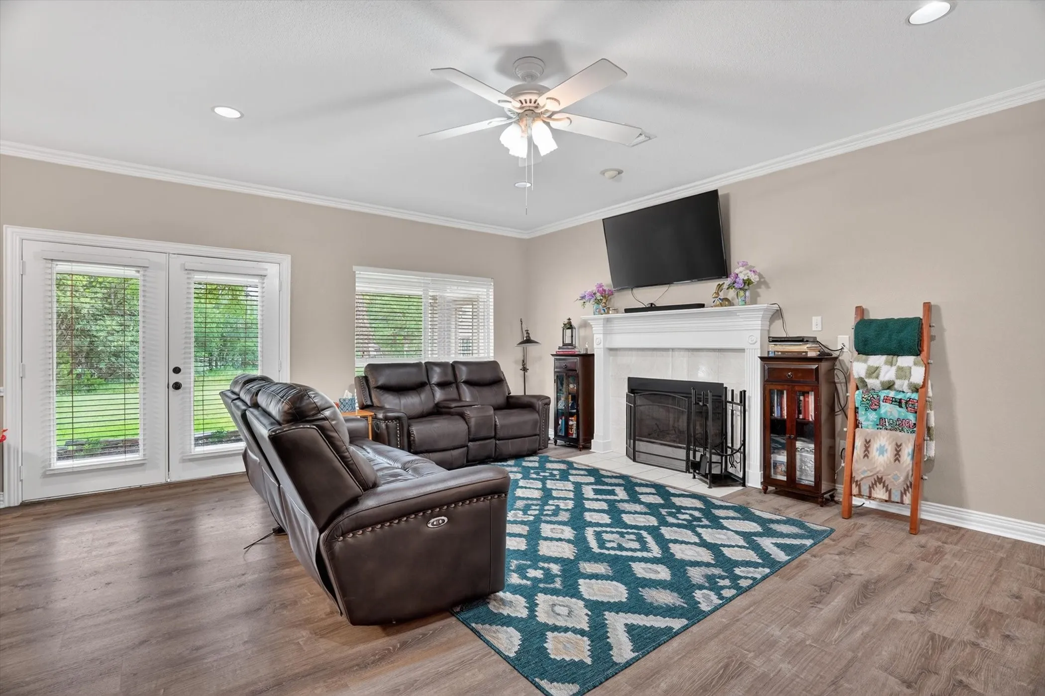 Single Family Residence For Sale in Parker County , 309 Verde Road, Willow Park, Texas 76087, 4 Bedroom, 3 Bathroom, 3 Garage spaces, 2,833 Sqft, built in 1998, Preowned, Price $635,000, mls#21256944, Real Estate Agent in Willow Park, Homes For Sale in Parker county, Homes For Sale in Willow Park, Realtor in Willow Park Texas, Real Estate Brokerage Independent Realty Texas, Luminita Cordes Realtor