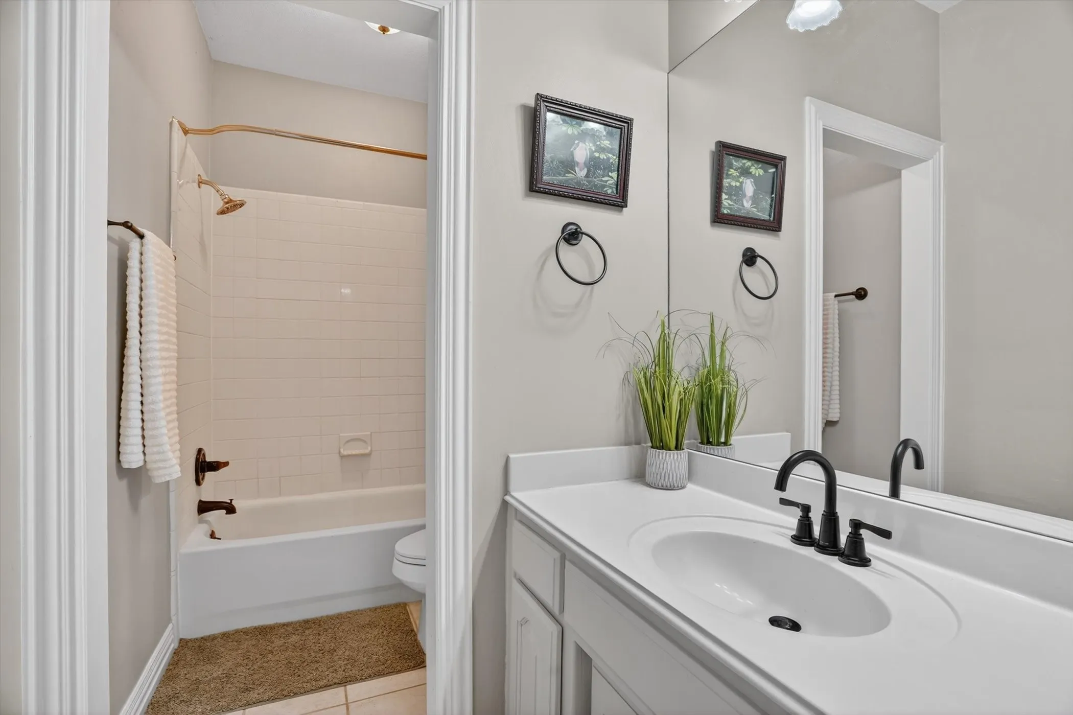 Single Family Residence For Sale in Parker County , 309 Verde Road, Willow Park, Texas 76087, 4 Bedroom, 3 Bathroom, 3 Garage spaces, 2,833 Sqft, built in 1998, Preowned, Price $635,000, mls#21256944, Real Estate Agent in Willow Park, Homes For Sale in Parker county, Homes For Sale in Willow Park, Realtor in Willow Park Texas, Real Estate Brokerage Independent Realty Texas, Luminita Cordes Realtor
