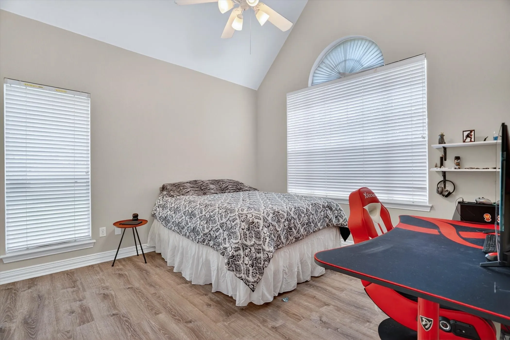 Single Family Residence For Sale in Parker County , 309 Verde Road, Willow Park, Texas 76087, 4 Bedroom, 3 Bathroom, 3 Garage spaces, 2,833 Sqft, built in 1998, Preowned, Price $635,000, mls#21256944, Real Estate Agent in Willow Park, Homes For Sale in Parker county, Homes For Sale in Willow Park, Realtor in Willow Park Texas, Real Estate Brokerage Independent Realty Texas, Luminita Cordes Realtor
