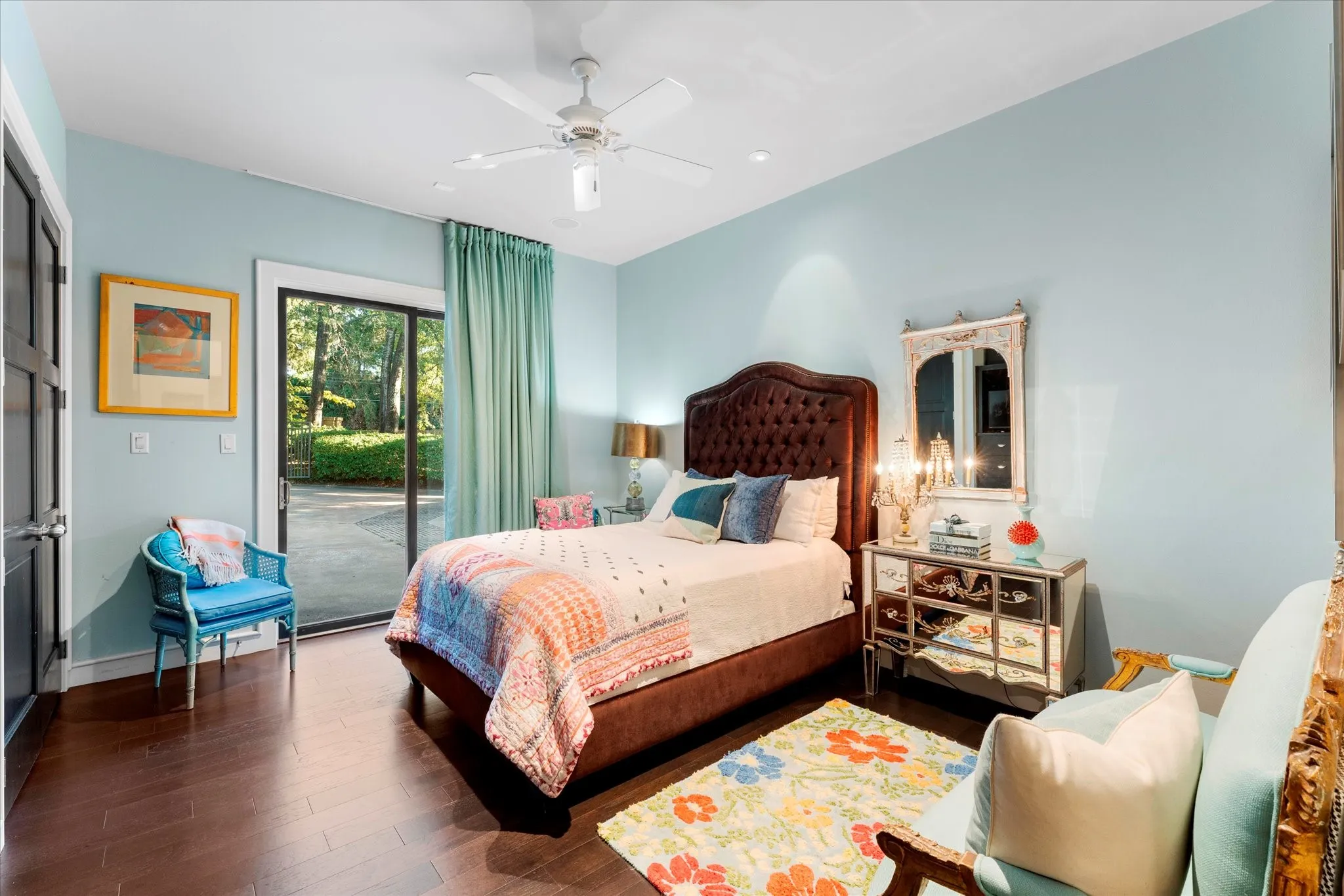 Single Family Residence For Sale in Gregg County , 45 Palisades Boulevard, Longview, Texas 75605, 3 Bedrooms, 5 Bathrooms, 2 Garage spaces, 5,801 Sqft, built in 2002, Preowned, Price $1,095,000, mls#21257961, Real Estate Agent in Longview, Homes For Sale in Gregg county, Homes For Sale in Longview, Realtor in Longview Texas, Real Estate Brokerage Independent Realty Texas, Luminita Cordes Realtor