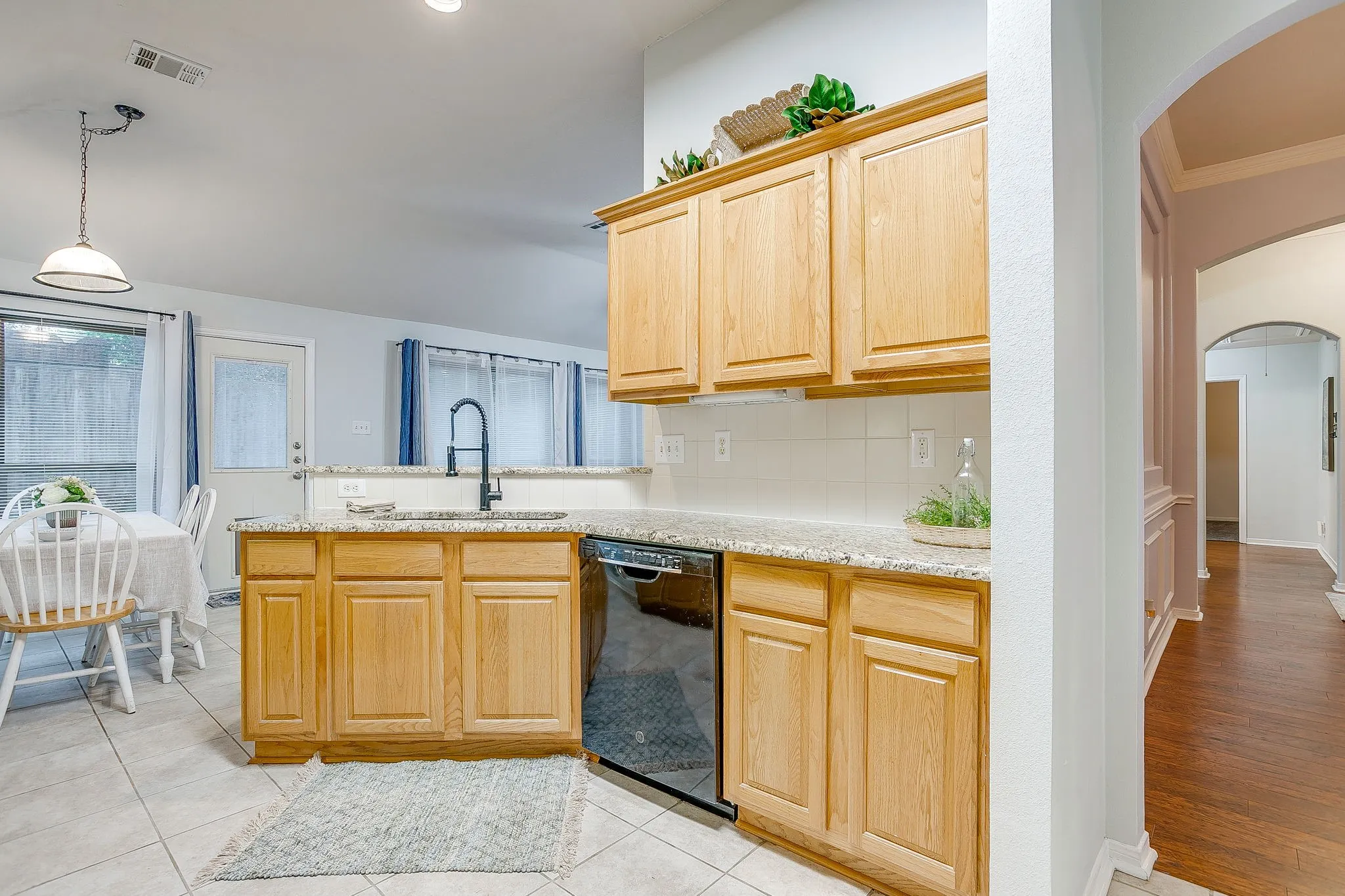 Under cabinet lighting, lots of workspace and storage