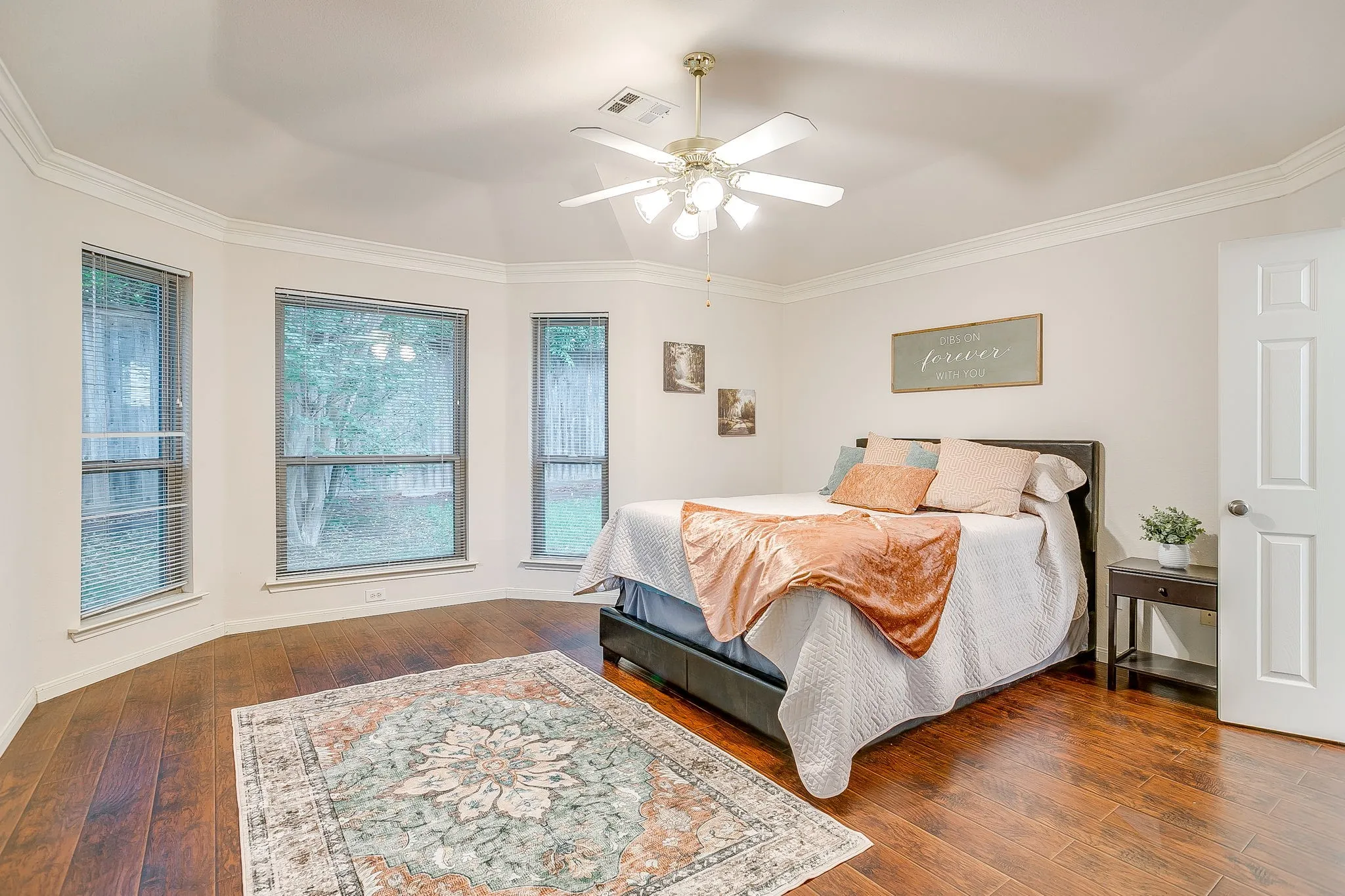 Massive primary room with sitting space, bay window and access to back yard