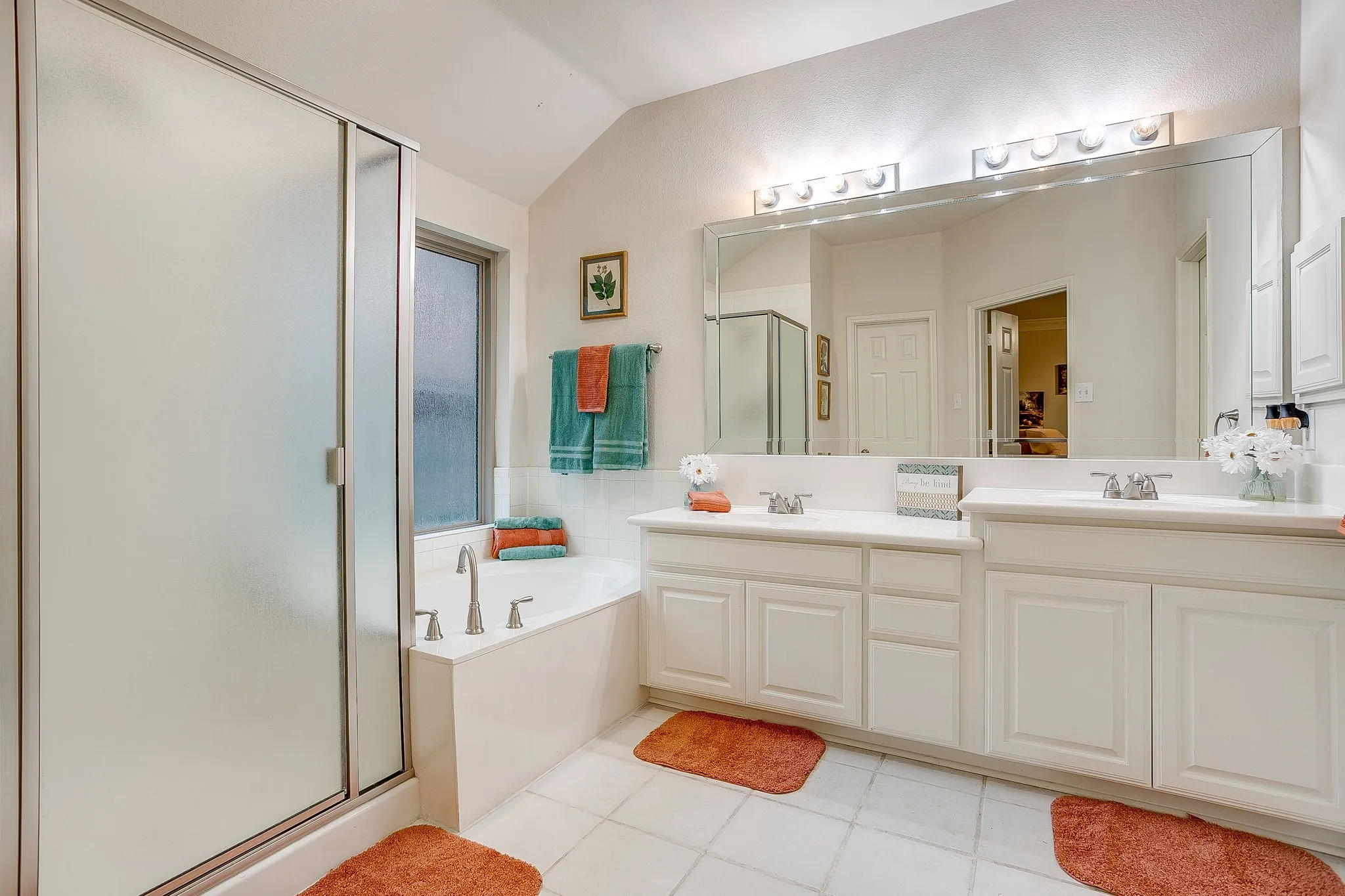 Single Family Residence For Sale in Tarrant County , 1519 Stratford Drive, Mansfield, Texas 76063, 4 Bedroom, 2 Bathroom, 2 Garage spaces, 2,114 Sqft, built in 1996, mls#21257903, Real Estate Agent in Mansfield, Homes For Sale in Tarrant county, Homes For Sale in Mansfield, Realtor in Mansfield Texas, Real Estate Brokerage Independent Realty Texas, Luminita Cordes Realtor