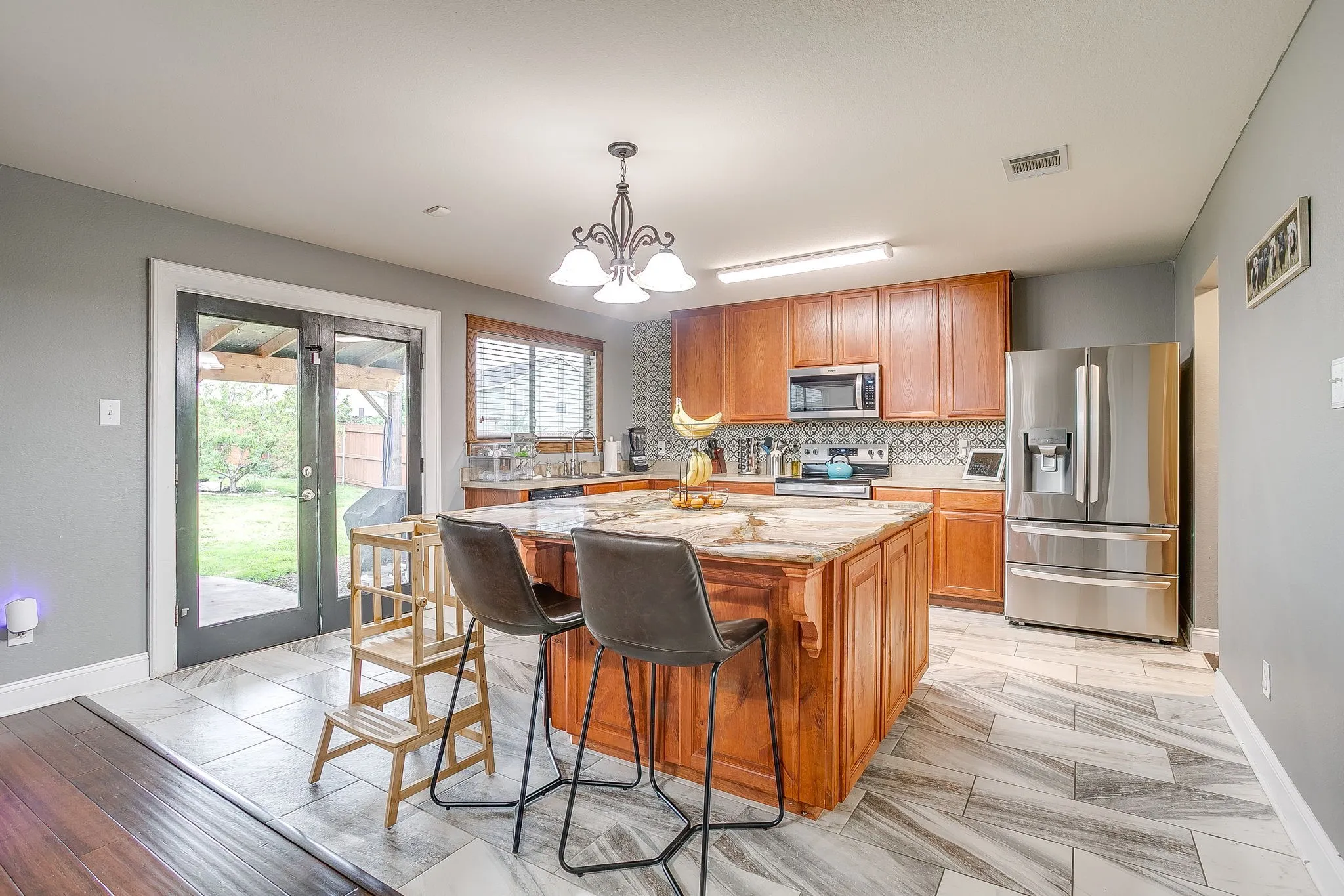 Single Family Residence For Sale in Tarrant County , 3028 Wakecrest Drive, Fort Worth, Texas 76108, 3 Bedrooms, 3 Bathrooms, 2 Garage spaces, 2,241 Sqft, built in 2008, Preowned, Price $330,000, mls#21257986, Real Estate Agent in Fort Worth, Homes For Sale in Tarrant county, Homes For Sale in Fort Worth, Realtor in Fort Worth Texas, Real Estate Brokerage Independent Realty Texas, Luminita Cordes Realtor