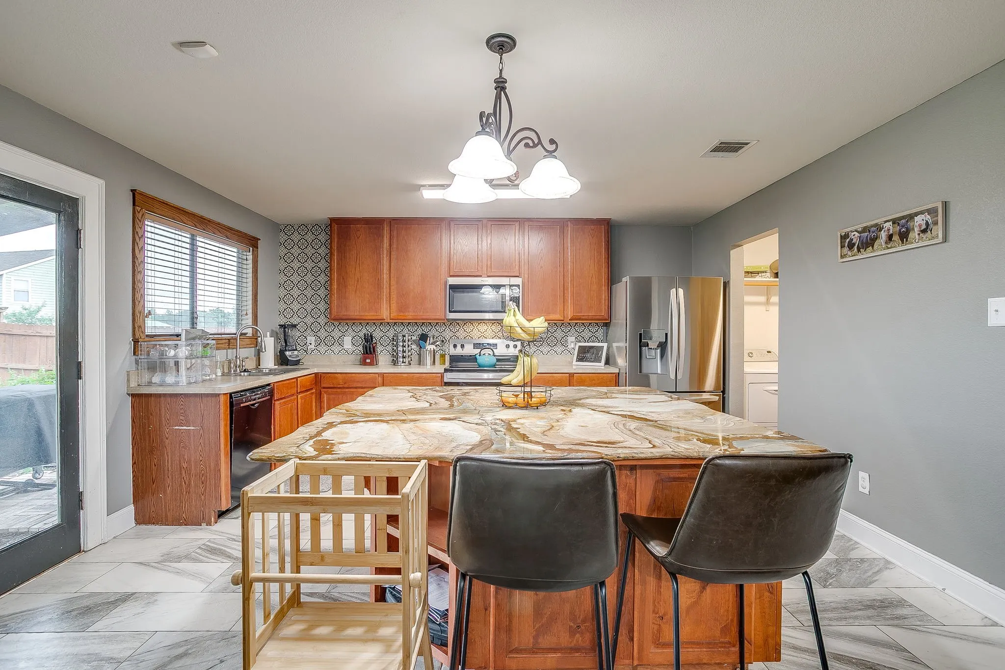 Single Family Residence For Sale in Tarrant County , 3028 Wakecrest Drive, Fort Worth, Texas 76108, 3 Bedrooms, 3 Bathrooms, 2 Garage spaces, 2,241 Sqft, built in 2008, Preowned, Price $330,000, mls#21257986, Real Estate Agent in Fort Worth, Homes For Sale in Tarrant county, Homes For Sale in Fort Worth, Realtor in Fort Worth Texas, Real Estate Brokerage Independent Realty Texas, Luminita Cordes Realtor