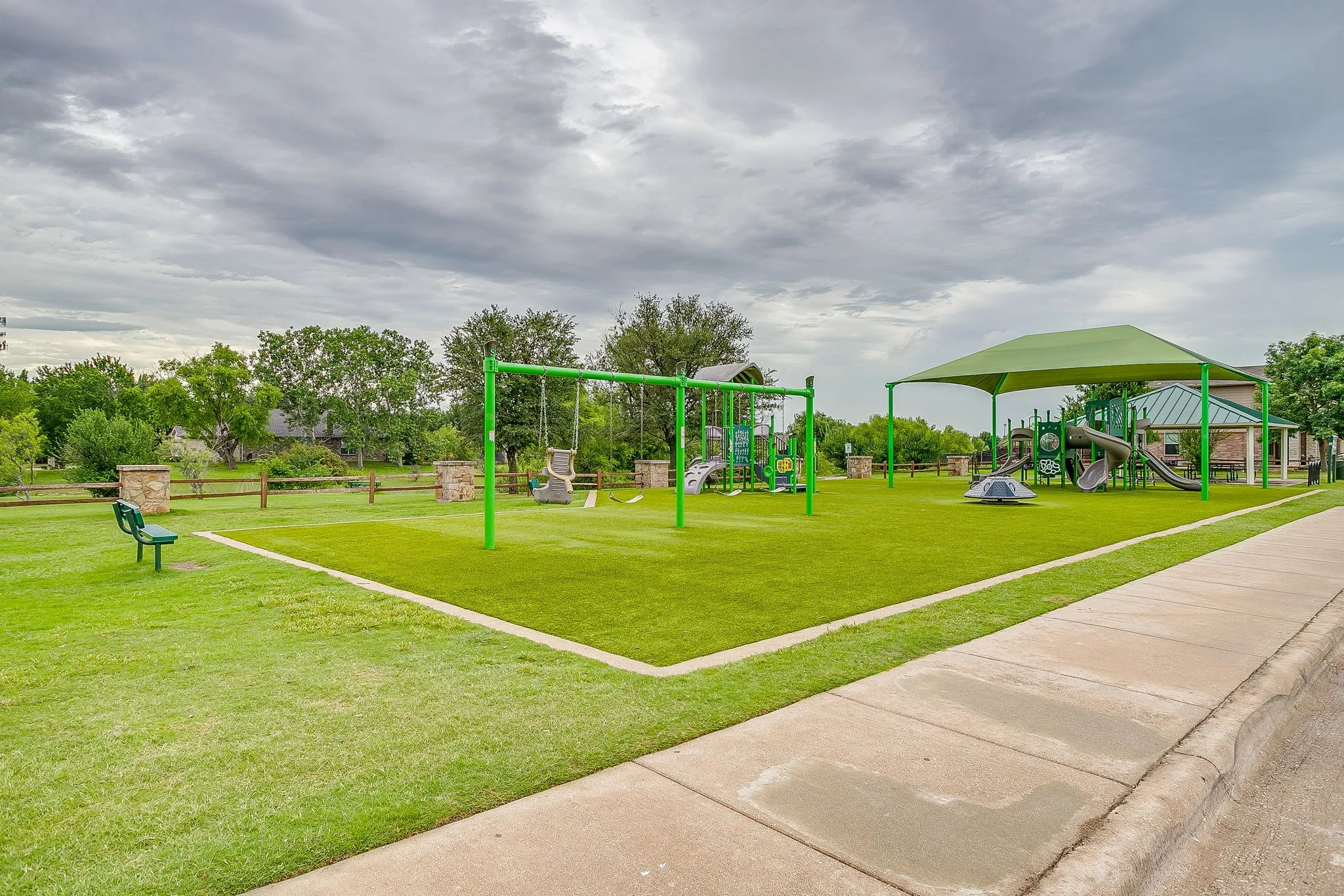 Single Family Residence For Sale in Tarrant County , 3028 Wakecrest Drive, Fort Worth, Texas 76108, 3 Bedrooms, 3 Bathrooms, 2 Garage spaces, 2,241 Sqft, built in 2008, Preowned, Price $330,000, mls#21257986, Real Estate Agent in Fort Worth, Homes For Sale in Tarrant county, Homes For Sale in Fort Worth, Realtor in Fort Worth Texas, Real Estate Brokerage Independent Realty Texas, Luminita Cordes Realtor