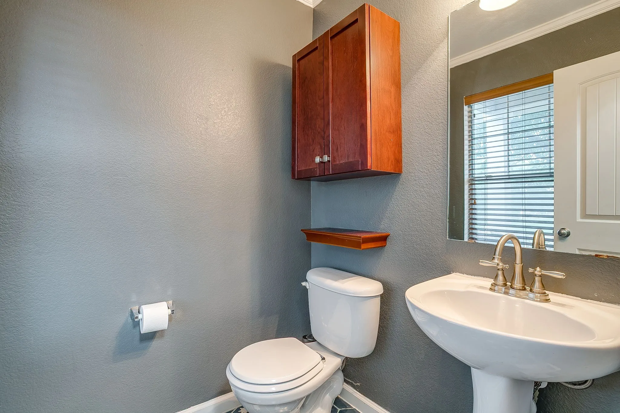 Single Family Residence For Sale in Tarrant County , 3028 Wakecrest Drive, Fort Worth, Texas 76108, 3 Bedrooms, 3 Bathrooms, 2 Garage spaces, 2,241 Sqft, built in 2008, Preowned, Price $330,000, mls#21257986, Real Estate Agent in Fort Worth, Homes For Sale in Tarrant county, Homes For Sale in Fort Worth, Realtor in Fort Worth Texas, Real Estate Brokerage Independent Realty Texas, Luminita Cordes Realtor