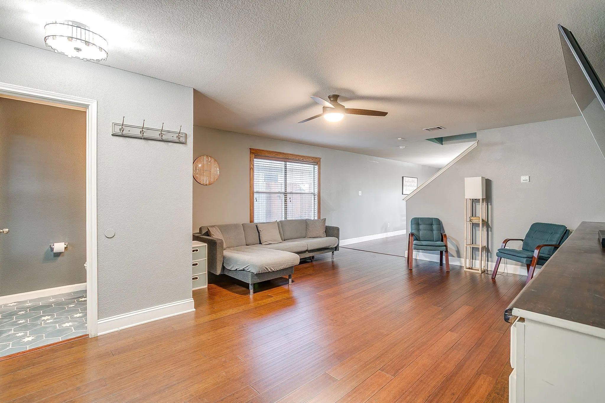 Single Family Residence For Sale in Tarrant County , 3028 Wakecrest Drive, Fort Worth, Texas 76108, 3 Bedrooms, 3 Bathrooms, 2 Garage spaces, 2,241 Sqft, built in 2008, Preowned, Price $330,000, mls#21257986, Real Estate Agent in Fort Worth, Homes For Sale in Tarrant county, Homes For Sale in Fort Worth, Realtor in Fort Worth Texas, Real Estate Brokerage Independent Realty Texas, Luminita Cordes Realtor