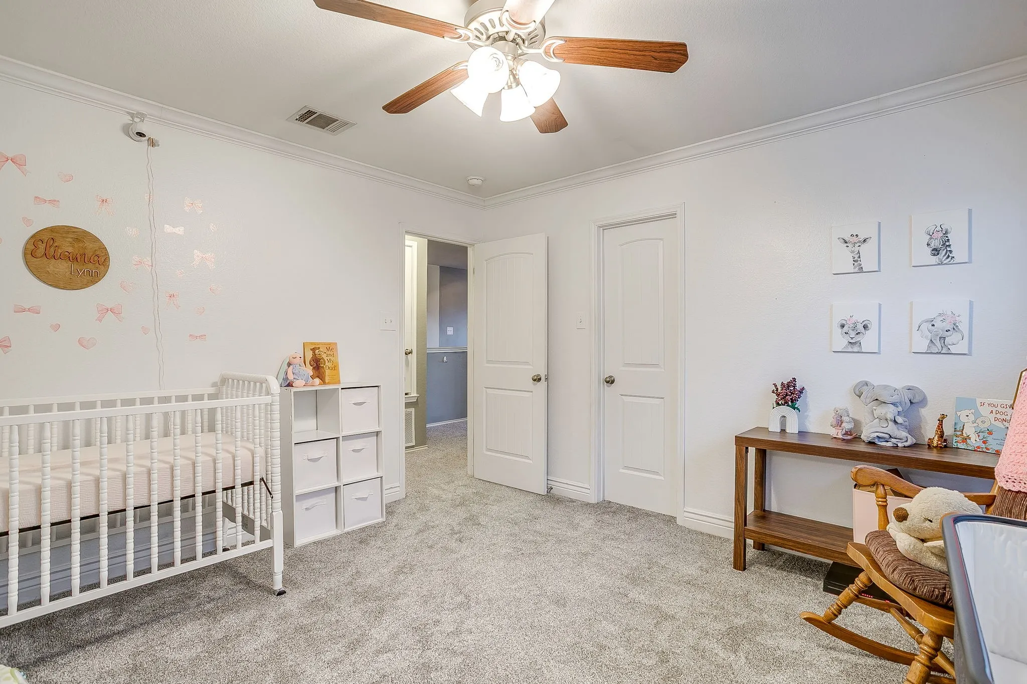 Single Family Residence For Sale in Tarrant County , 3028 Wakecrest Drive, Fort Worth, Texas 76108, 3 Bedrooms, 3 Bathrooms, 2 Garage spaces, 2,241 Sqft, built in 2008, Preowned, Price $330,000, mls#21257986, Real Estate Agent in Fort Worth, Homes For Sale in Tarrant county, Homes For Sale in Fort Worth, Realtor in Fort Worth Texas, Real Estate Brokerage Independent Realty Texas, Luminita Cordes Realtor