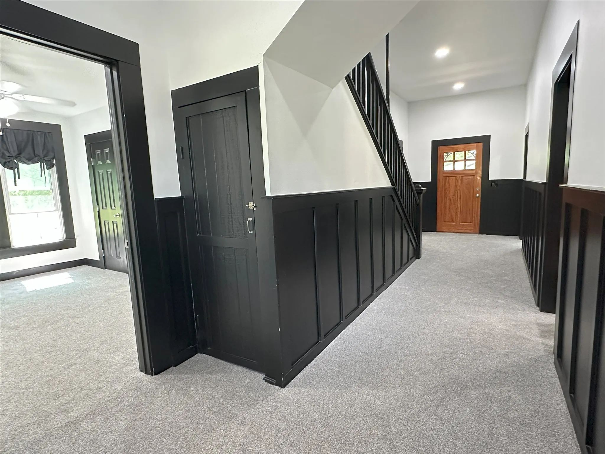 Single Family Residence For Sale in Hill County , 506 NE 3rd Street, Hubbard, Texas 76648, 3 Bedrooms, 2 Bathrooms, Garage spaces, 1,938 Sqft, built in 1945, Preowned, Price $199,000, mls#21258072, Real Estate Agent in Hubbard, Homes For Sale in Hill county, Homes For Sale in Hubbard, Realtor in Hubbard Texas, Real Estate Brokerage Independent Realty Texas, Luminita Cordes Realtor
