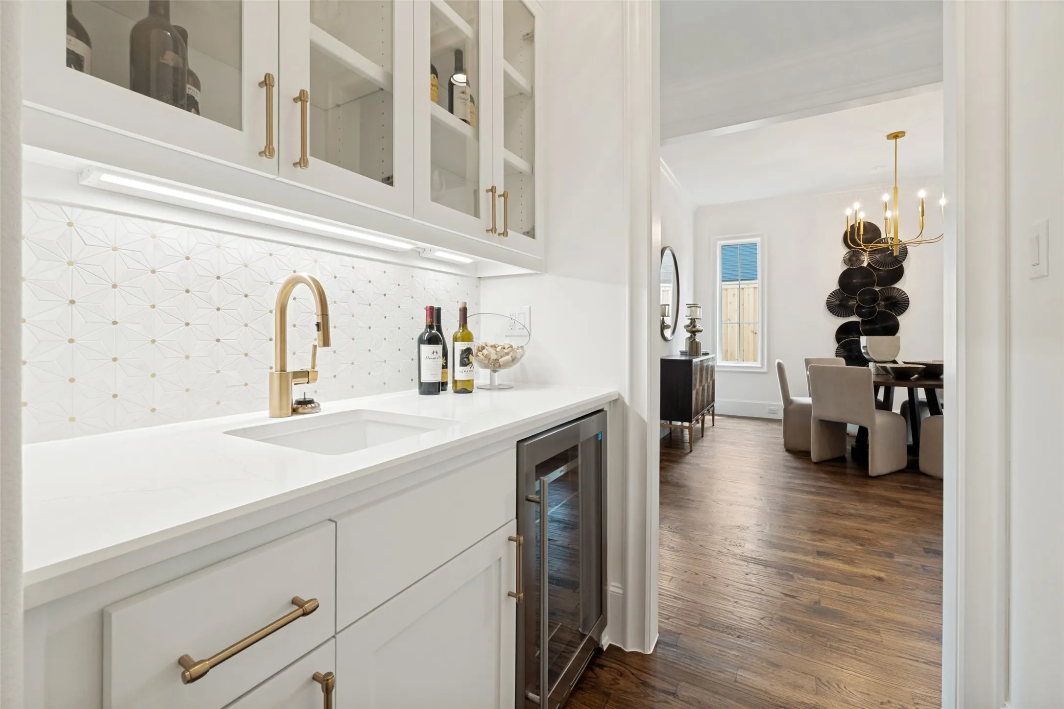 Single Family Residence For Sale in Dallas County , 6167 Velasco Avenue, Dallas, Texas 75214, 5 Bedroom, 5 Bathroom, 2 Garage spaces, 4,755 Sqft, built in 2025, New Construction - Complete, mls#21256261, Real Estate Agent in Dallas, Homes For Sale in Dallas county, Homes For Sale in Dallas, Realtor in Dallas Texas, Real Estate Brokerage Independent Realty Texas, Luminita Cordes Realtor