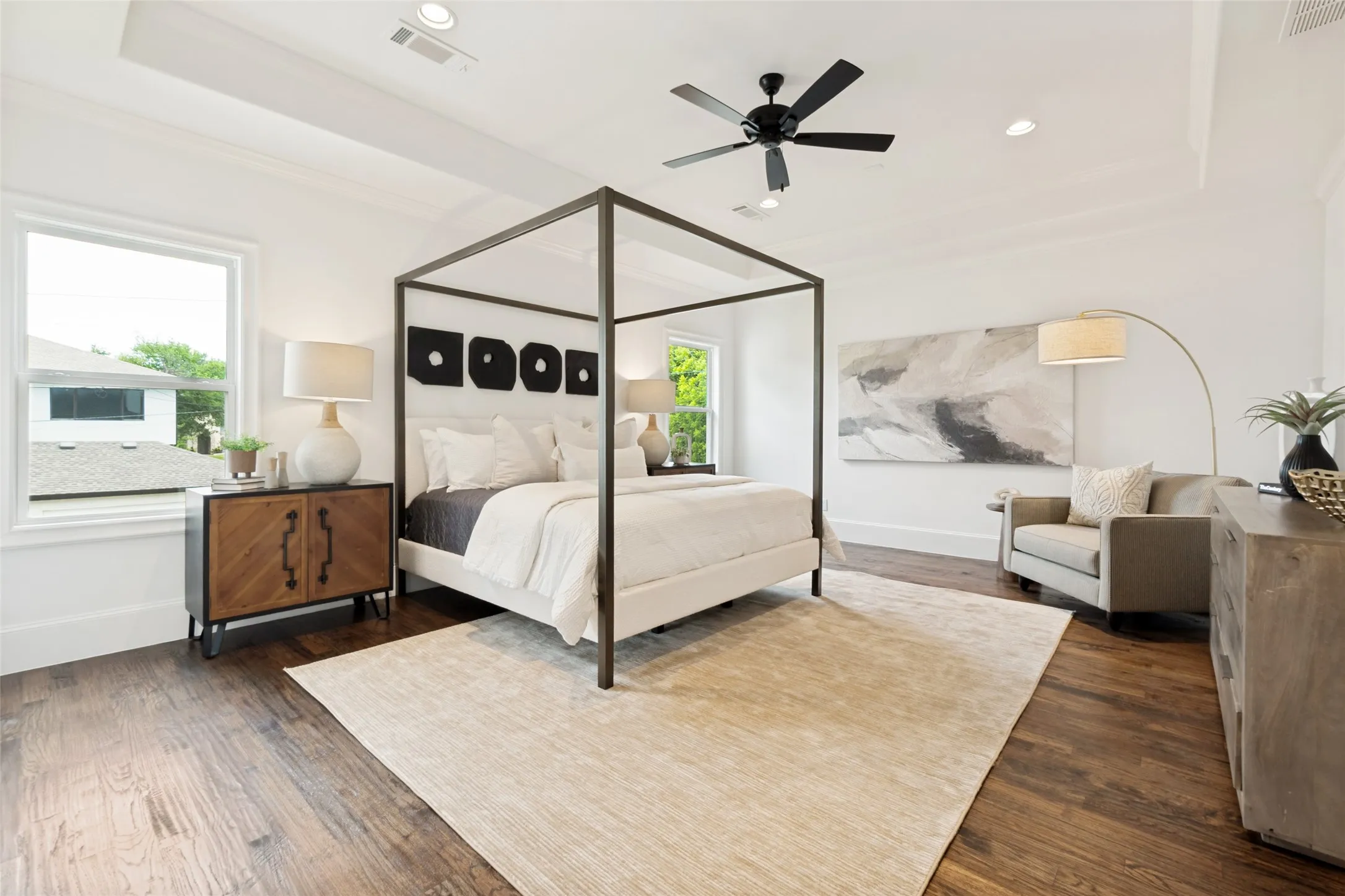 Single Family Residence For Sale in Dallas County , 6167 Velasco Avenue, Dallas, Texas 75214, 5 Bedroom, 5 Bathroom, 2 Garage spaces, 4,755 Sqft, built in 2025, New Construction - Complete, mls#21256261, Real Estate Agent in Dallas, Homes For Sale in Dallas county, Homes For Sale in Dallas, Realtor in Dallas Texas, Real Estate Brokerage Independent Realty Texas, Luminita Cordes Realtor