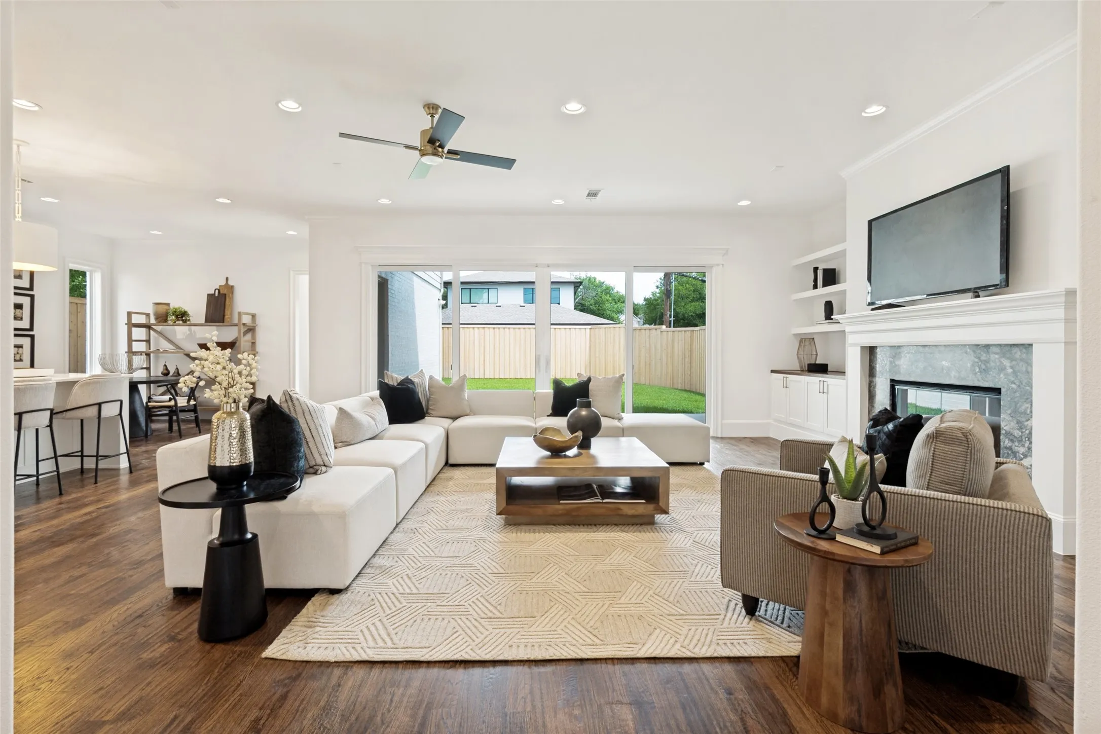 Single Family Residence For Sale in Dallas County , 6167 Velasco Avenue, Dallas, Texas 75214, 5 Bedroom, 5 Bathroom, 2 Garage spaces, 4,755 Sqft, built in 2025, New Construction - Complete, mls#21256261, Real Estate Agent in Dallas, Homes For Sale in Dallas county, Homes For Sale in Dallas, Realtor in Dallas Texas, Real Estate Brokerage Independent Realty Texas, Luminita Cordes Realtor