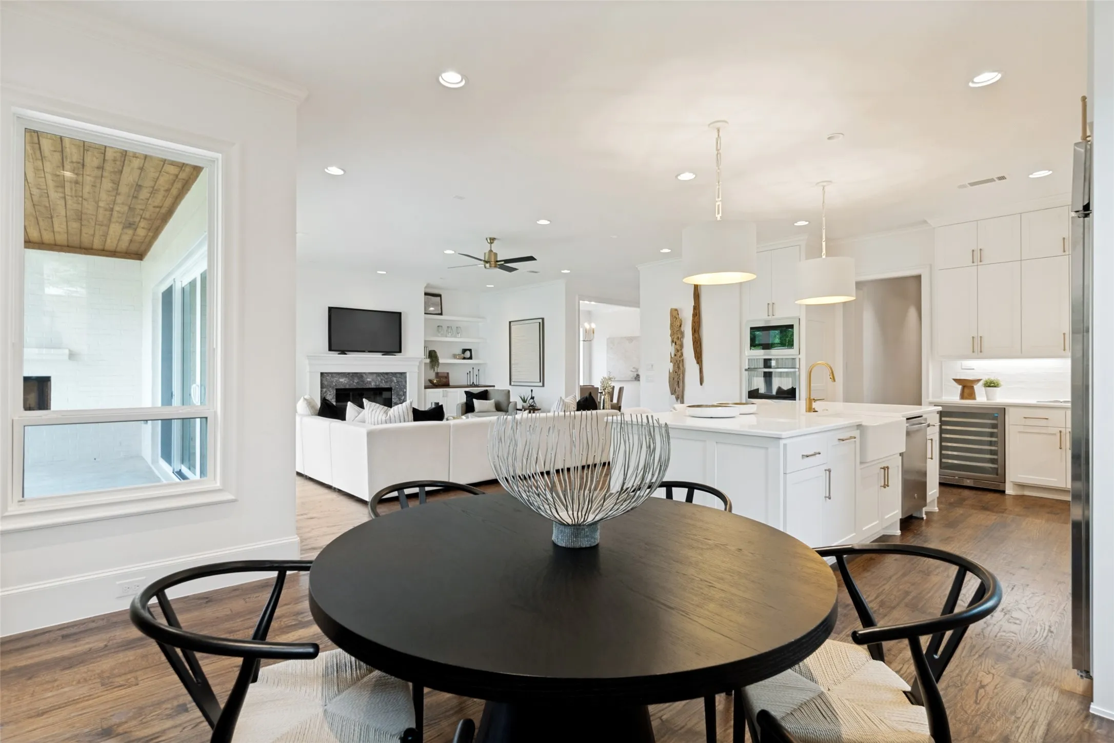 Single Family Residence For Sale in Dallas County , 6167 Velasco Avenue, Dallas, Texas 75214, 5 Bedroom, 5 Bathroom, 2 Garage spaces, 4,755 Sqft, built in 2025, New Construction - Complete, mls#21256261, Real Estate Agent in Dallas, Homes For Sale in Dallas county, Homes For Sale in Dallas, Realtor in Dallas Texas, Real Estate Brokerage Independent Realty Texas, Luminita Cordes Realtor