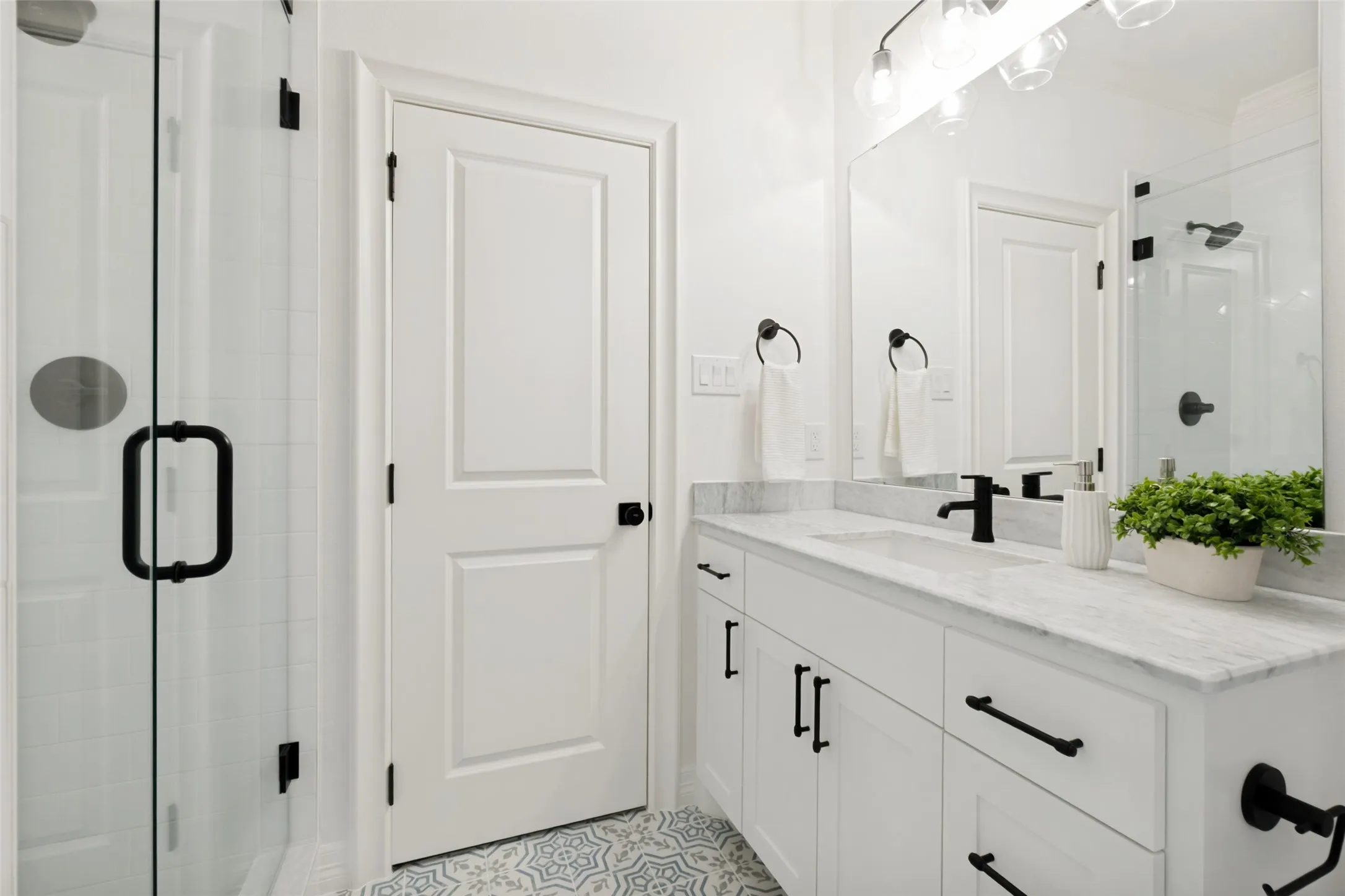 Single Family Residence For Sale in Dallas County , 6167 Velasco Avenue, Dallas, Texas 75214, 5 Bedroom, 5 Bathroom, 2 Garage spaces, 4,755 Sqft, built in 2025, New Construction - Complete, mls#21256261, Real Estate Agent in Dallas, Homes For Sale in Dallas county, Homes For Sale in Dallas, Realtor in Dallas Texas, Real Estate Brokerage Independent Realty Texas, Luminita Cordes Realtor