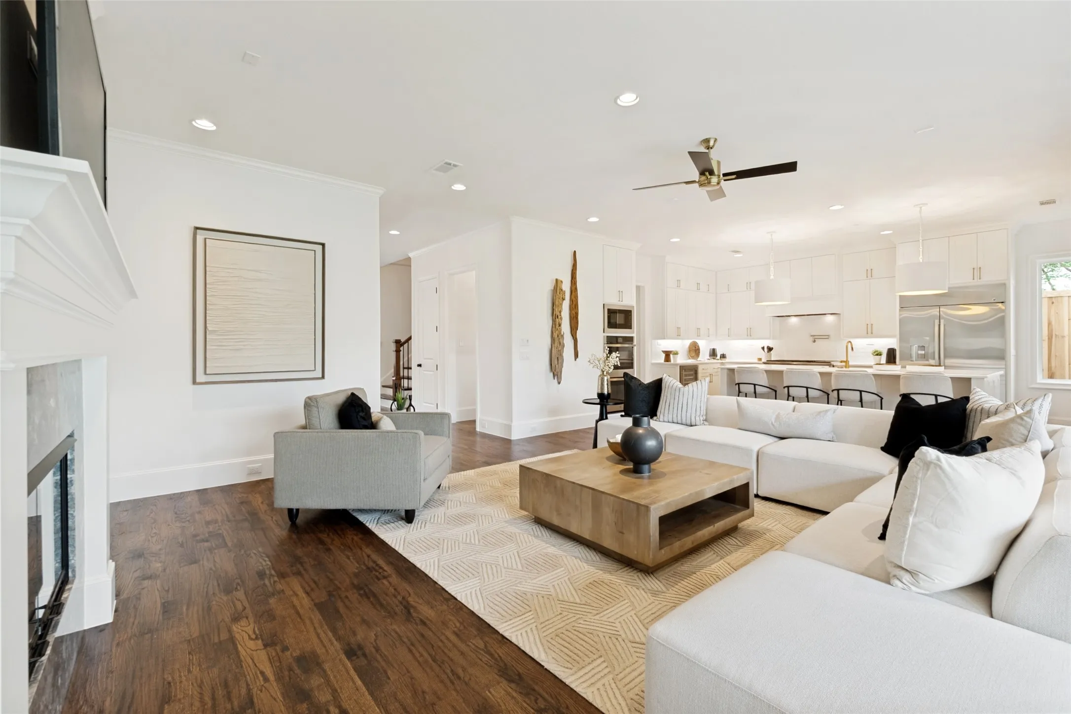 Single Family Residence For Sale in Dallas County , 6167 Velasco Avenue, Dallas, Texas 75214, 5 Bedroom, 5 Bathroom, 2 Garage spaces, 4,755 Sqft, built in 2025, New Construction - Complete, mls#21256261, Real Estate Agent in Dallas, Homes For Sale in Dallas county, Homes For Sale in Dallas, Realtor in Dallas Texas, Real Estate Brokerage Independent Realty Texas, Luminita Cordes Realtor