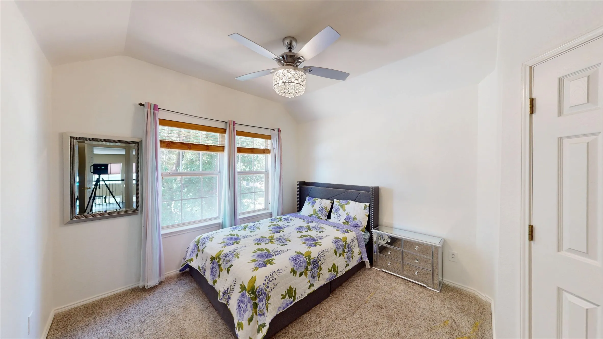 Single Family Residence For Sale in Tarrant County , 5848 Somerton Drive, Grand Prairie, Texas 75052, 4 Bedroom, 3 Bathroom, 3 Garage spaces, 3,063 Sqft, built in 2005, Preowned, mls#21258052, Real Estate Agent in Grand Prairie, Homes For Sale in Tarrant county, Homes For Sale in Grand Prairie, Realtor in Grand Prairie Texas, Real Estate Brokerage Independent Realty Texas, Luminita Cordes Realtor
