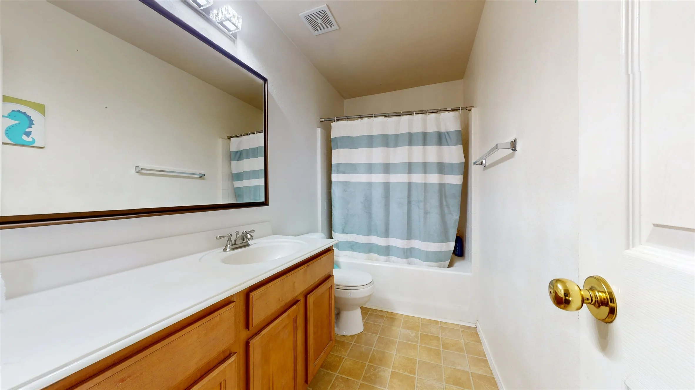 Single Family Residence For Sale in Tarrant County , 5848 Somerton Drive, Grand Prairie, Texas 75052, 4 Bedroom, 3 Bathroom, 3 Garage spaces, 3,063 Sqft, built in 2005, Preowned, mls#21258052, Real Estate Agent in Grand Prairie, Homes For Sale in Tarrant county, Homes For Sale in Grand Prairie, Realtor in Grand Prairie Texas, Real Estate Brokerage Independent Realty Texas, Luminita Cordes Realtor