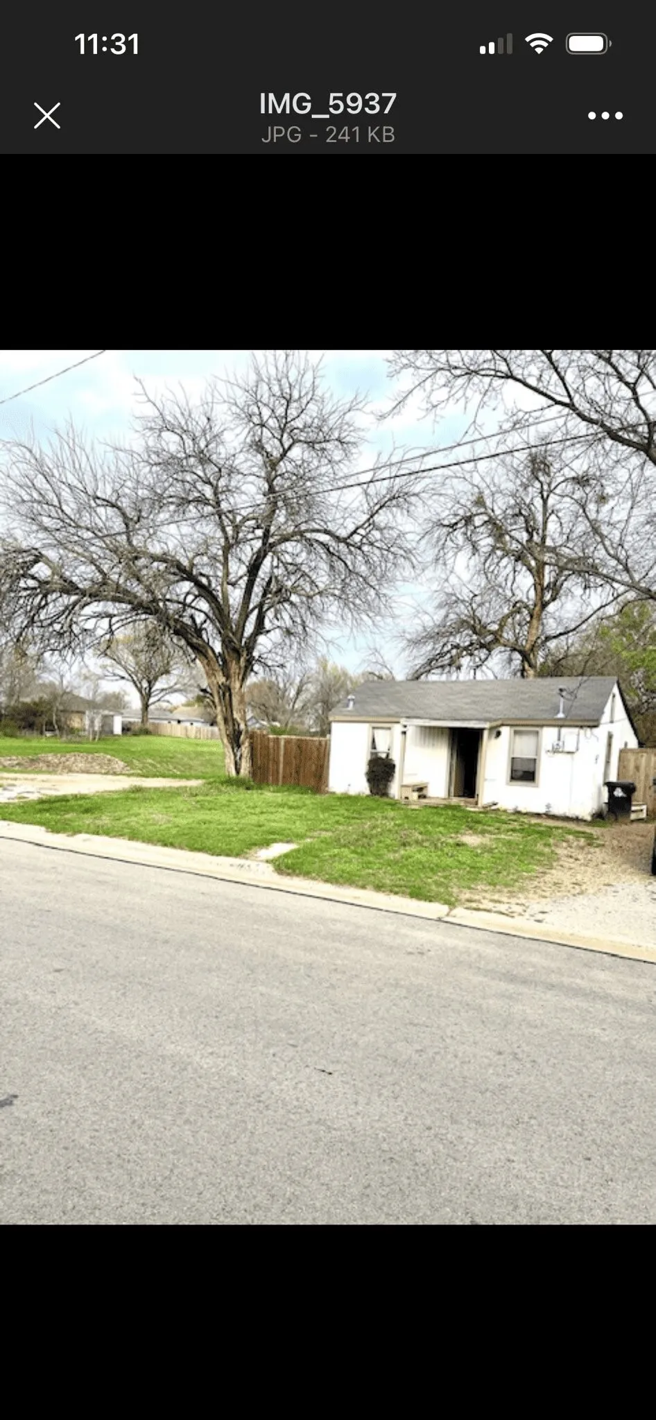 Single Family Residence For Sale in Denton County , 605 S Bradshaw Street, Denton, Texas 76205, 1 Bedroom, 1 Bathroom, Garage spaces, 672 Sqft, built in 1947, Preowned, Price $89,000, mls#21257875, Real Estate Agent in Denton, Homes For Sale in Denton county, Homes For Sale in Denton, Realtor in Denton Texas, Real Estate Brokerage Independent Realty Texas, Luminita Cordes Realtor
