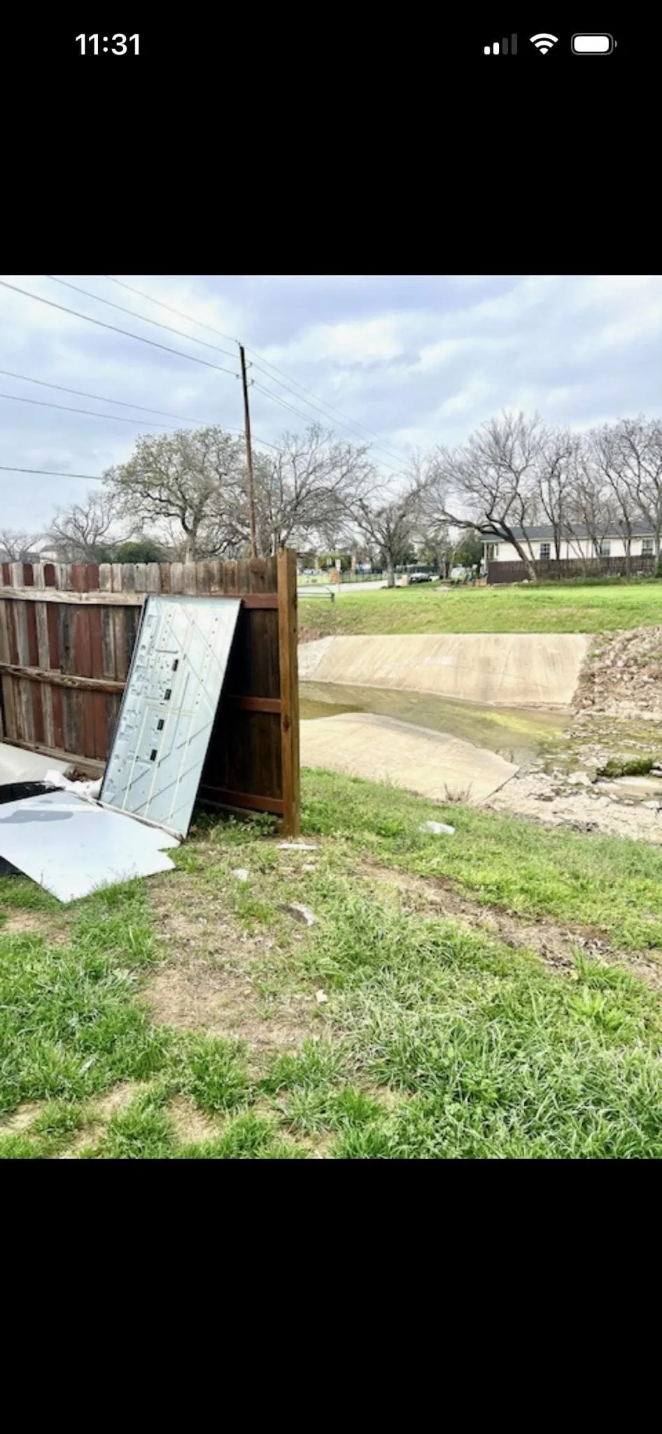 Single Family Residence For Sale in Denton County , 605 S Bradshaw Street, Denton, Texas 76205, 1 Bedroom, 1 Bathroom, Garage spaces, 672 Sqft, built in 1947, Preowned, Price $89,000, mls#21257875, Real Estate Agent in Denton, Homes For Sale in Denton county, Homes For Sale in Denton, Realtor in Denton Texas, Real Estate Brokerage Independent Realty Texas, Luminita Cordes Realtor